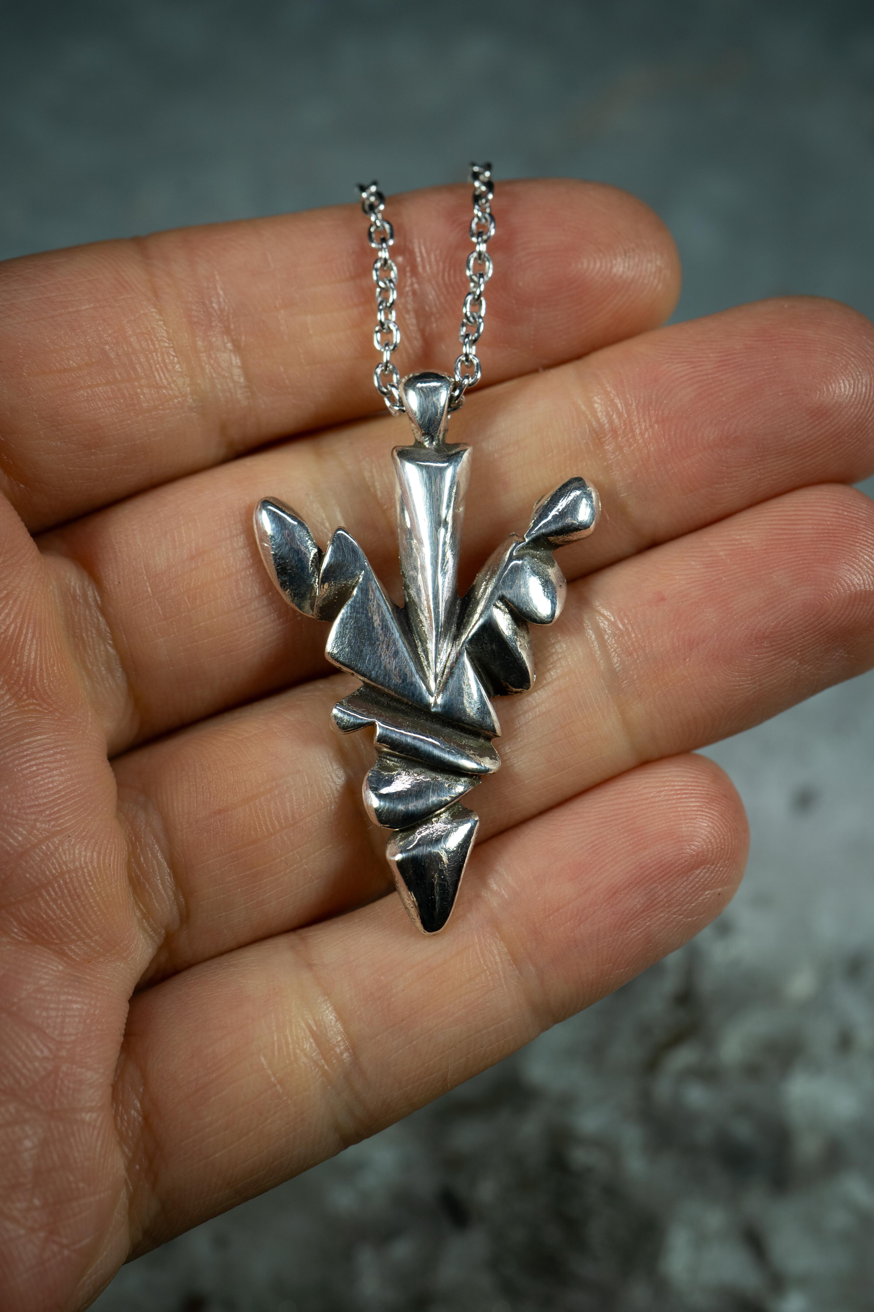 Arrowhead (14K Solid White Gold Pendant) by Ken Fury In New Condition For Sale In Queens, NY