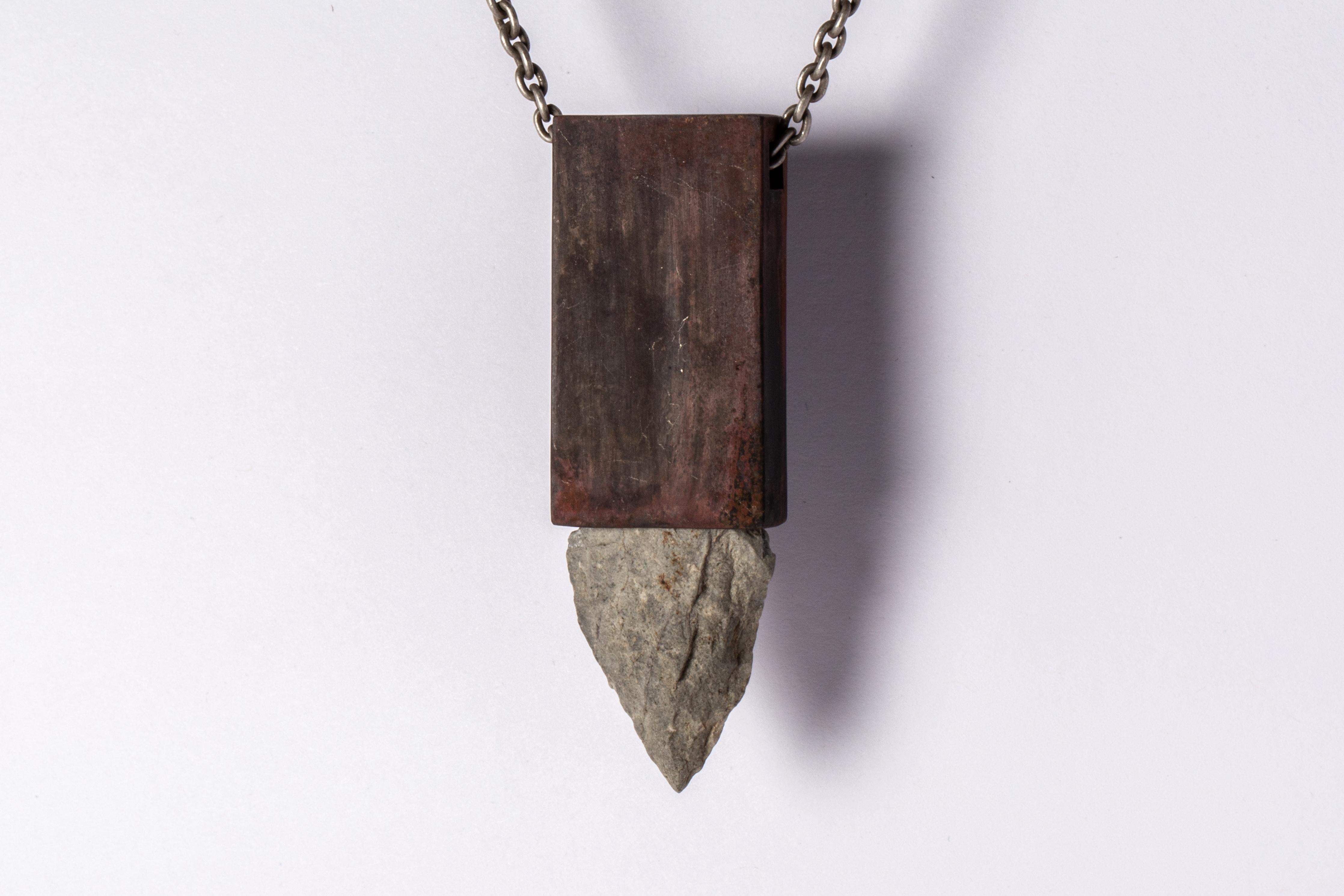Women's or Men's Arrowhead Amulet Cuboid (DR+DA+ARW) For Sale