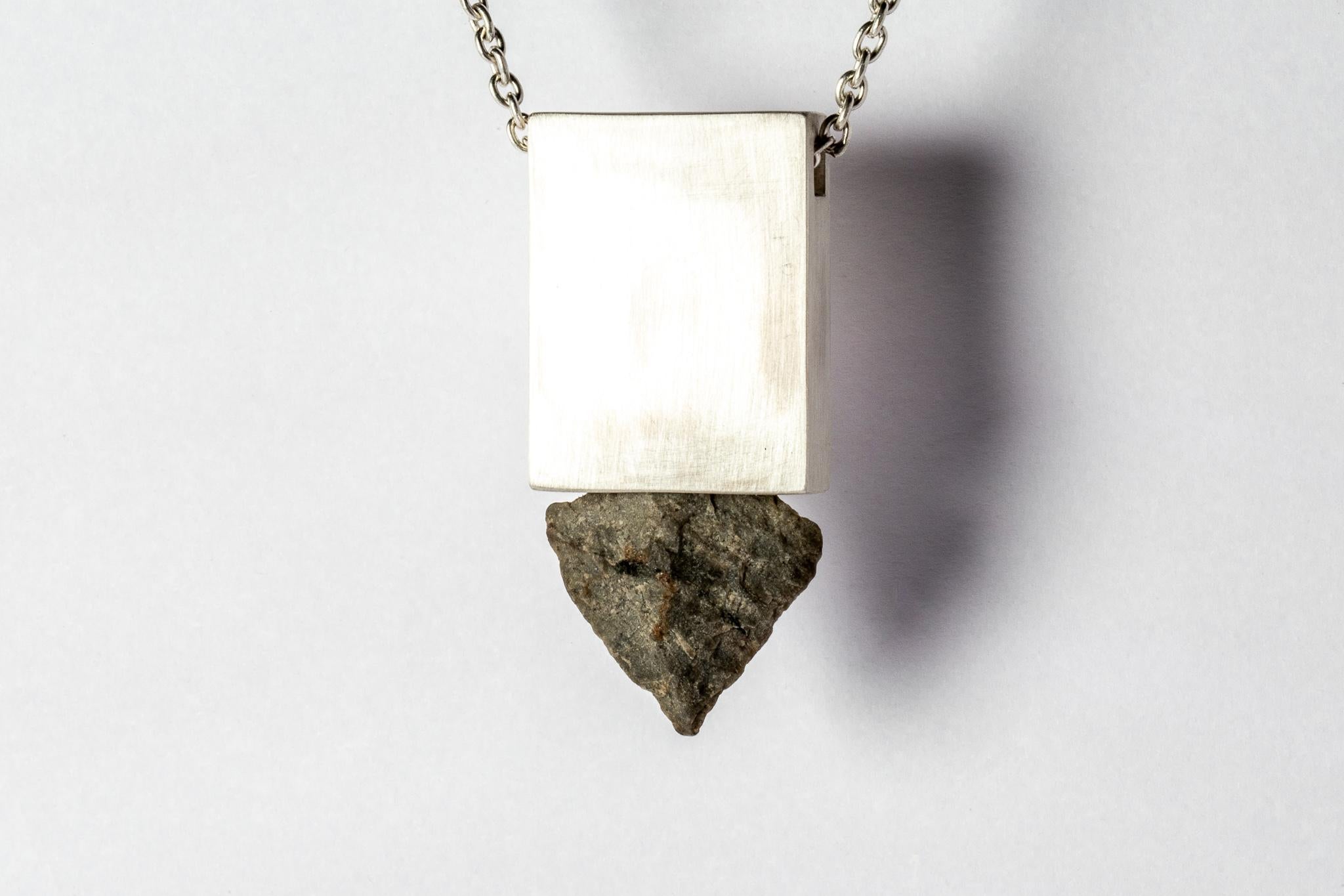 Arrowhead Amulet Cuboid Necklace (MA+ARW) In New Condition For Sale In Hong Kong, Hong Kong Island