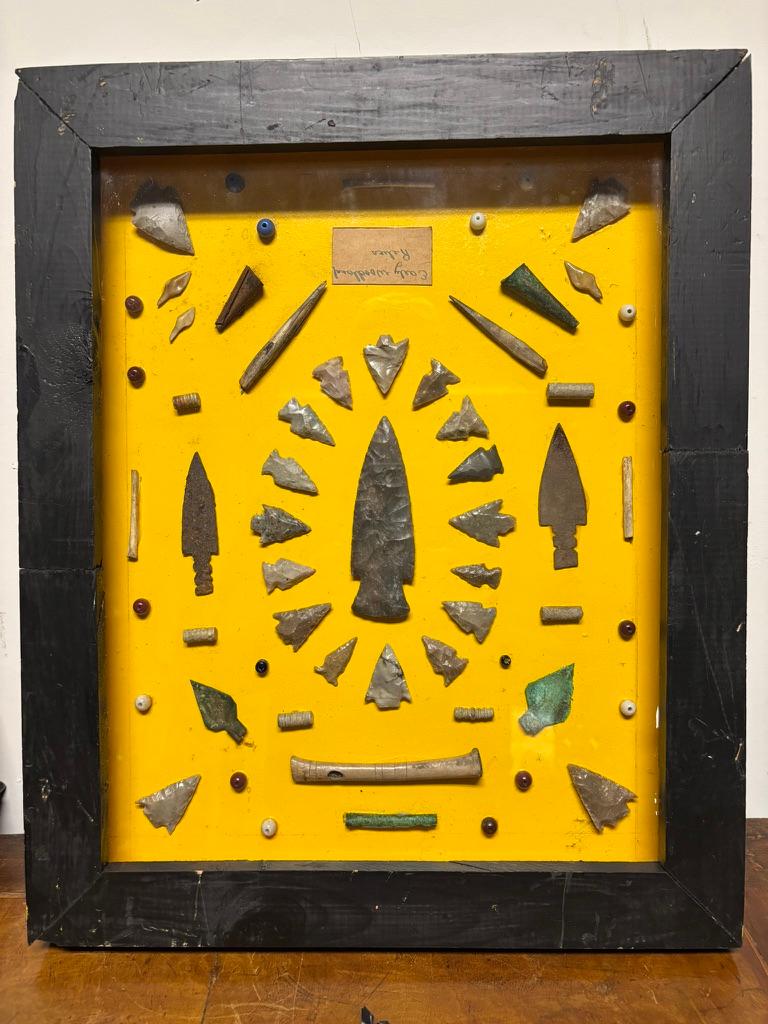 Préhistorique Arrowhead Collectional, Eastern Woodlands Indians Artifacts, Stone, Copper, Bone en vente