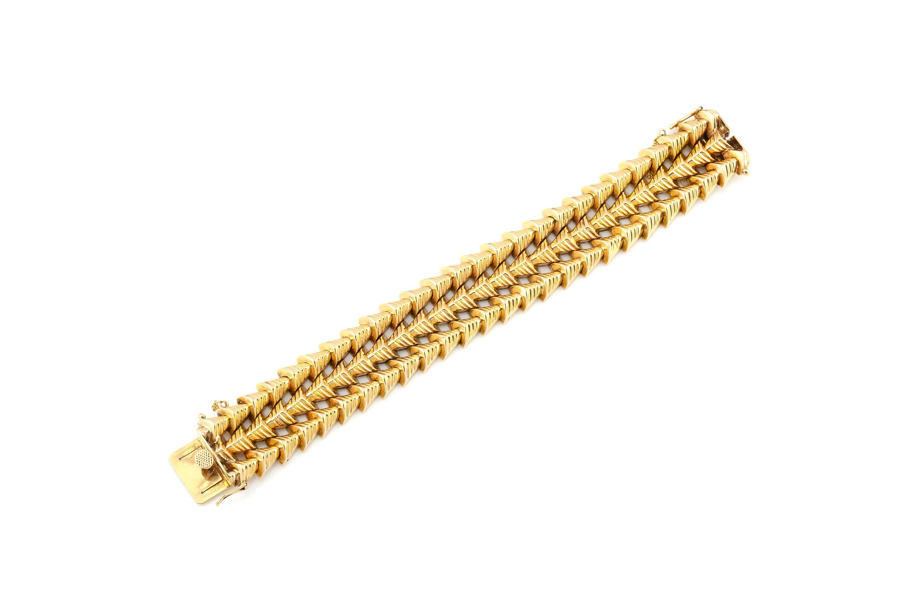 Women's or Men's Arrows Gold Bracelet For Sale