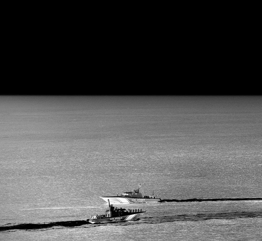 ‘While you are sleeping’ (Seascape Series) In his seascape works, Sukan manipulates his imagery connected to the constant tensions between the mental grasp of the specificity and representation. He starts taking his pictures above sea level