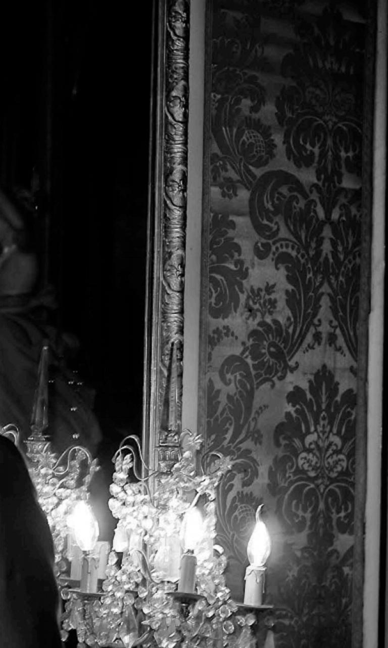 Sin título 2 París, De la serie La Notte. Fotografía en blanco y negro - Photograph de Arslan Sükan