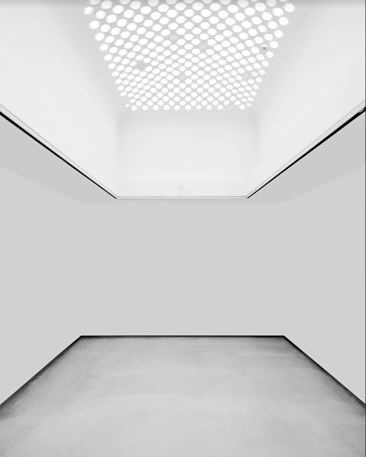 Arslan Sükan Black and White Photograph – Untitled 30 aus der Serie INtheVISIBLE, 2019