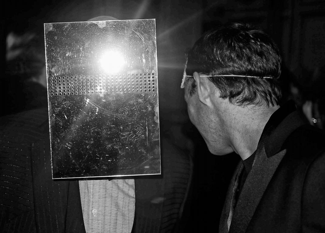 Ohne Titel 31 (Paris), 2010 von Arslan Sükan
Aus der Serie La Notte
Schwarz-Weiß-Tintenstrahldruck auf Baryt-Fotopapier
Bildgröße: 50 cm H x 75 cm B
Auflage 1/6 + 1AP
Ungerahmt

Sükan schuf die La Notte