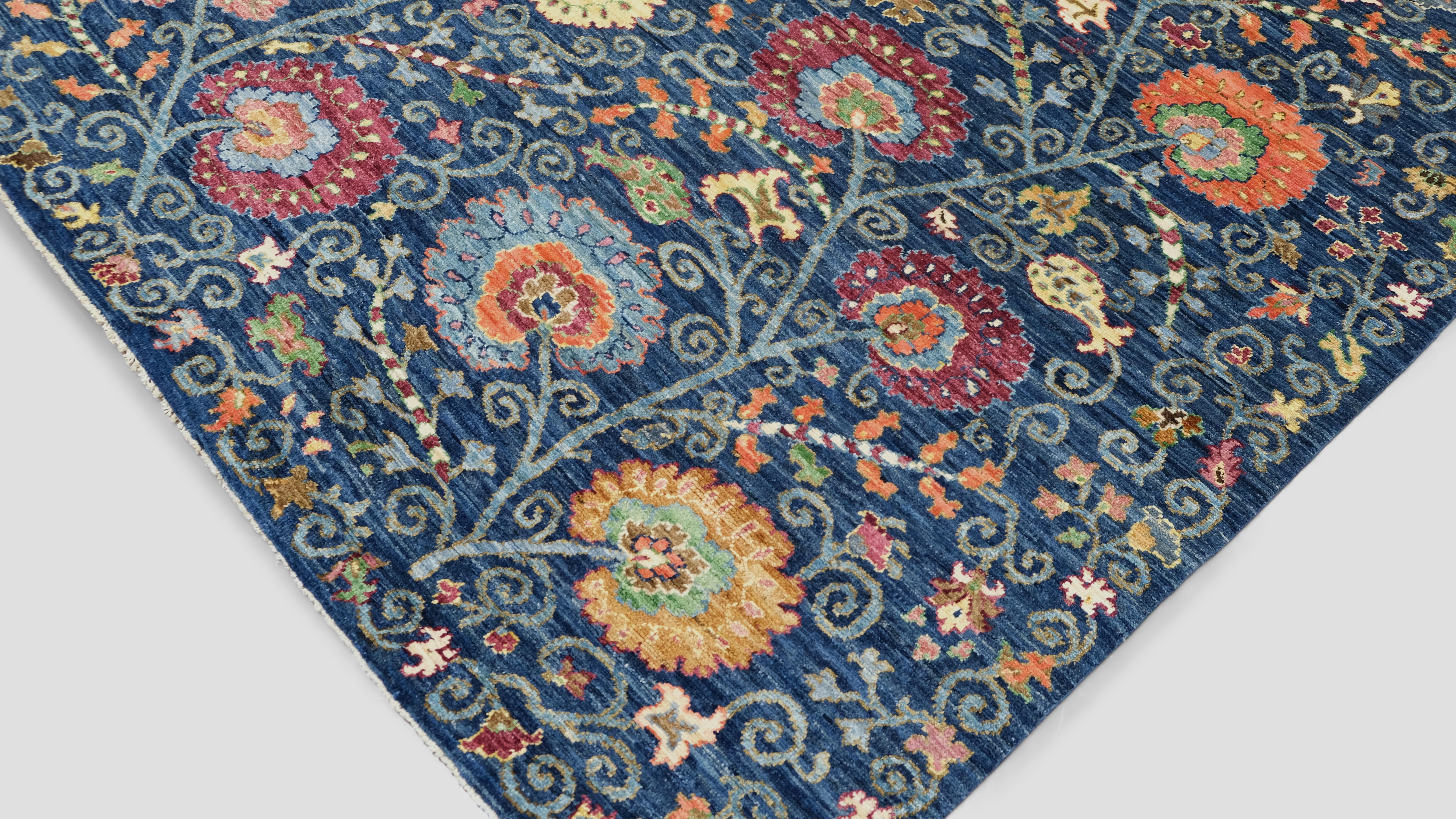 Art and Craft Floral Mehrfarbiger Wollteppich 7'10''x9'11'' Circa 2020 (Pakistanisch) im Angebot