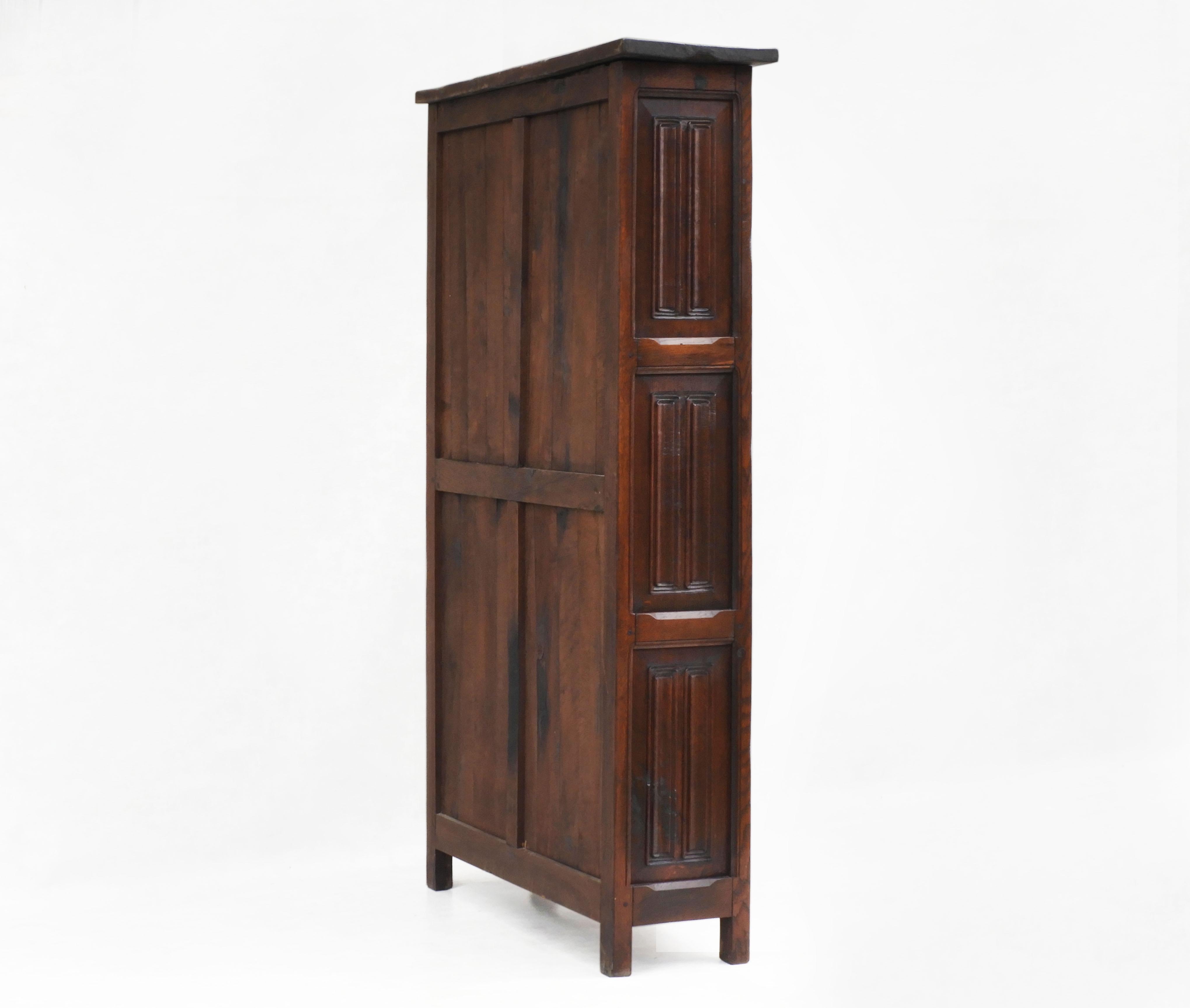 20th Century Art & Crafts Oak Cupboard, c1900