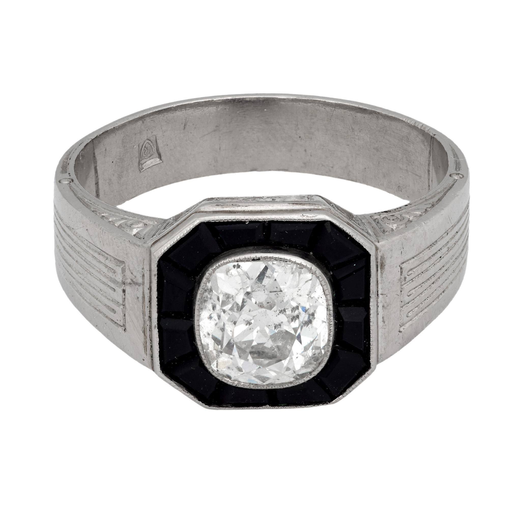 Bague de fiançailles en platine de style Art déco 1,25 carat diamant taille ancienne mine onyx en vente 1