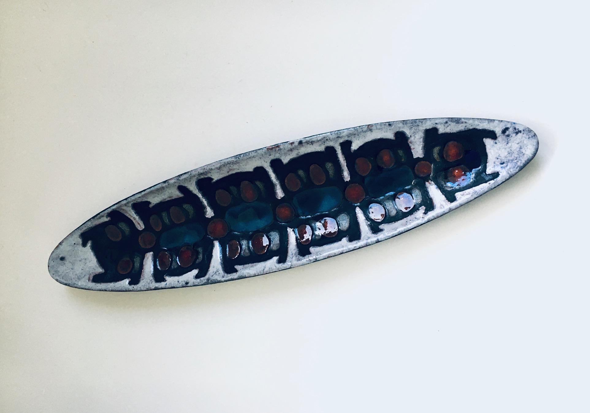 Schale mit Surfboard-Schale aus Keramik von Rogier Vandeweghe für Perignem Studio im Angebot 1