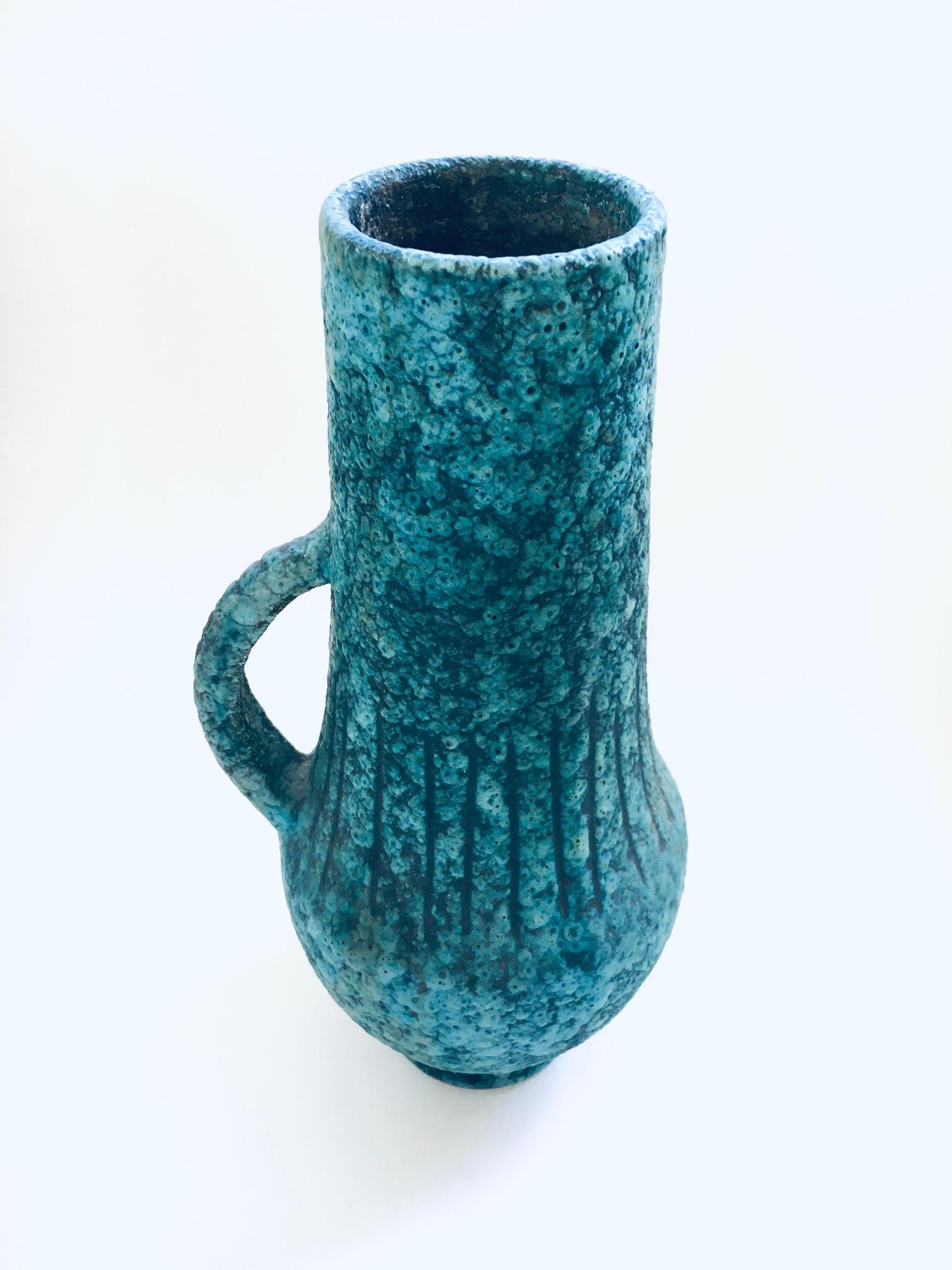 Italian Art Ceramics Sgraffito Handle Vase by Alvino Bagni for Raymor, Italy 1960's For Sale