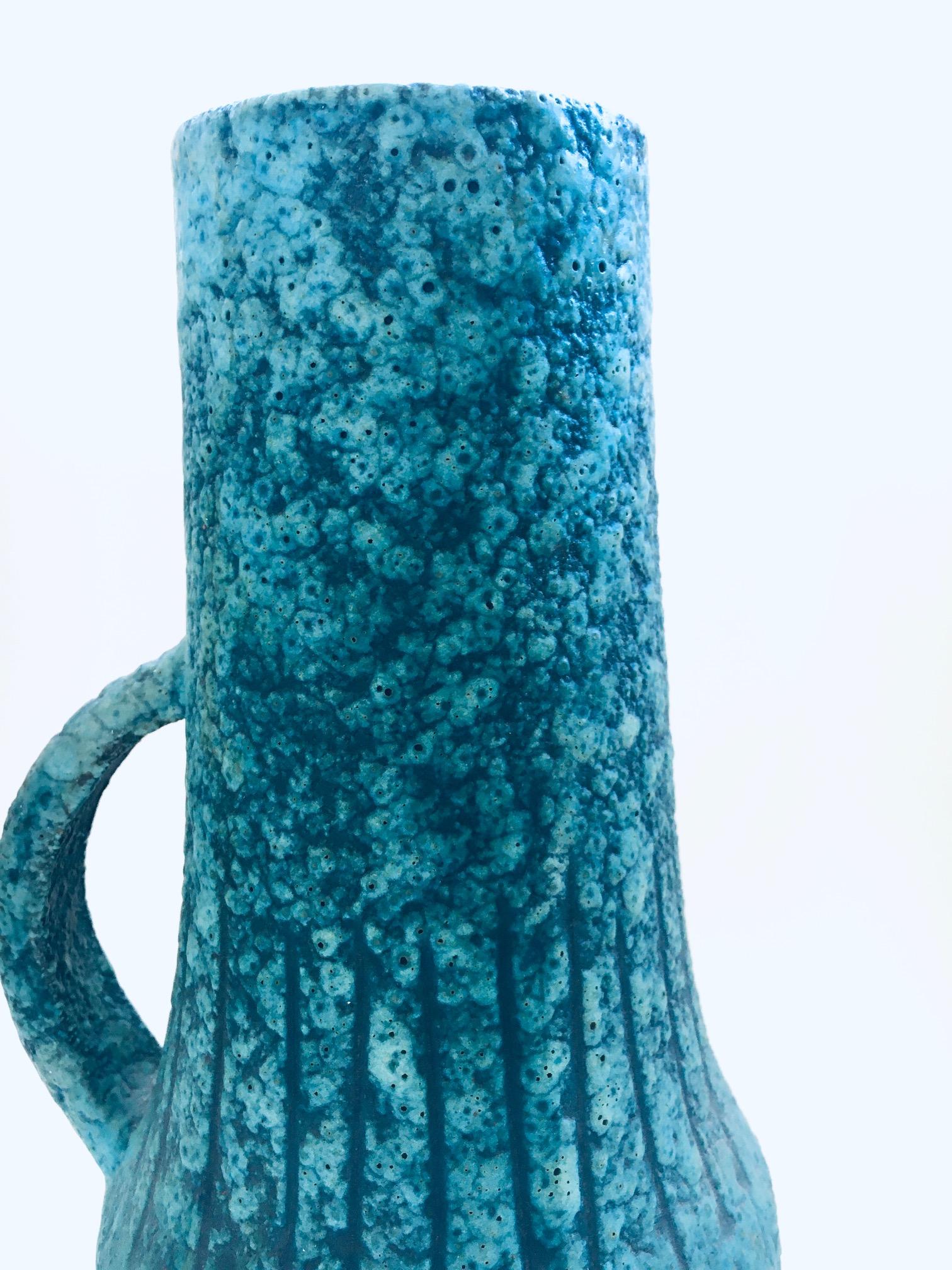 Art Ceramics Sgraffito Handle Vase by Alvino Bagni for Raymor, Italy 1960's For Sale 2
