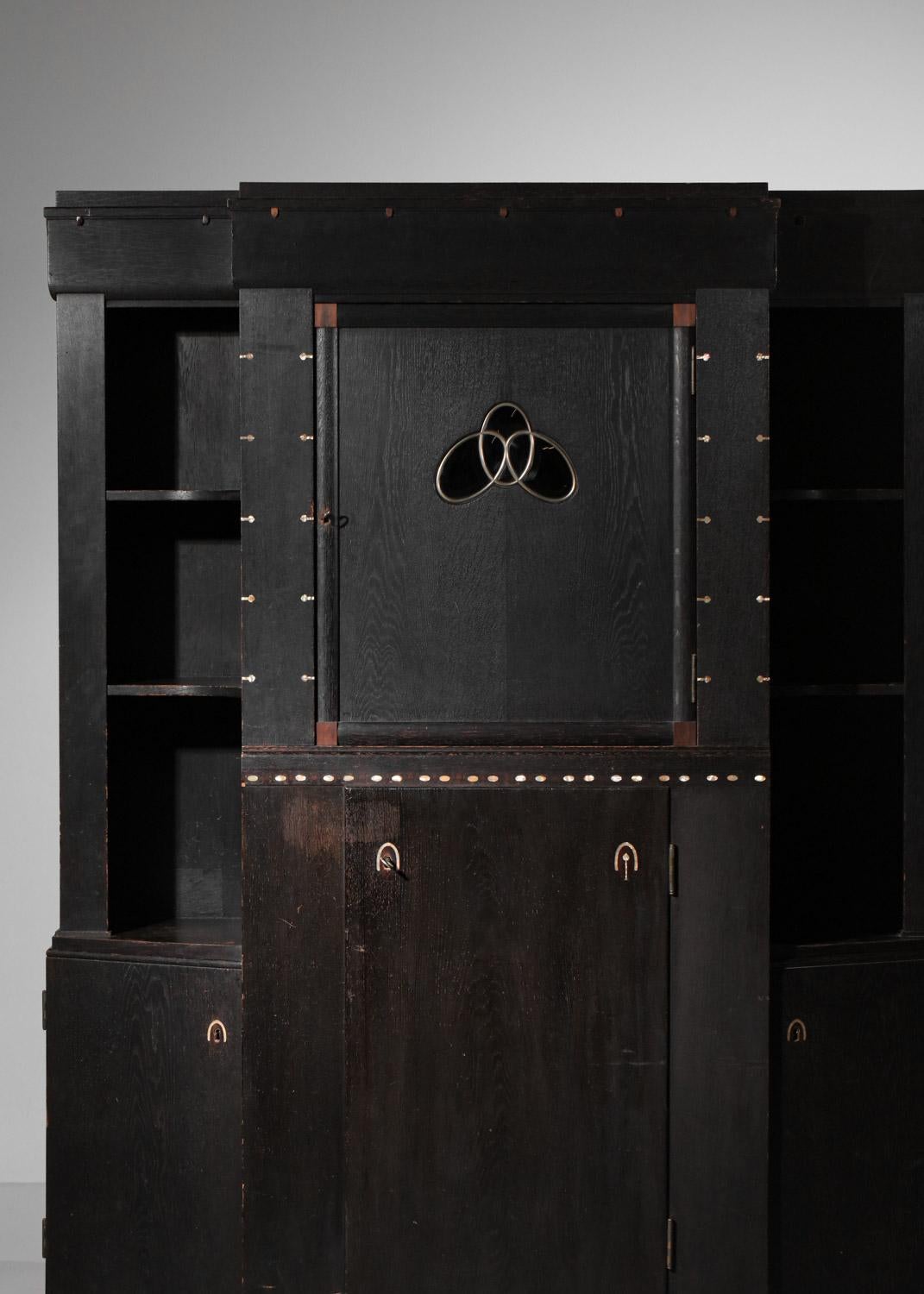 Art craft furniture from the 20s in blackened oak attributed to Josef hoffmann  For Sale 7