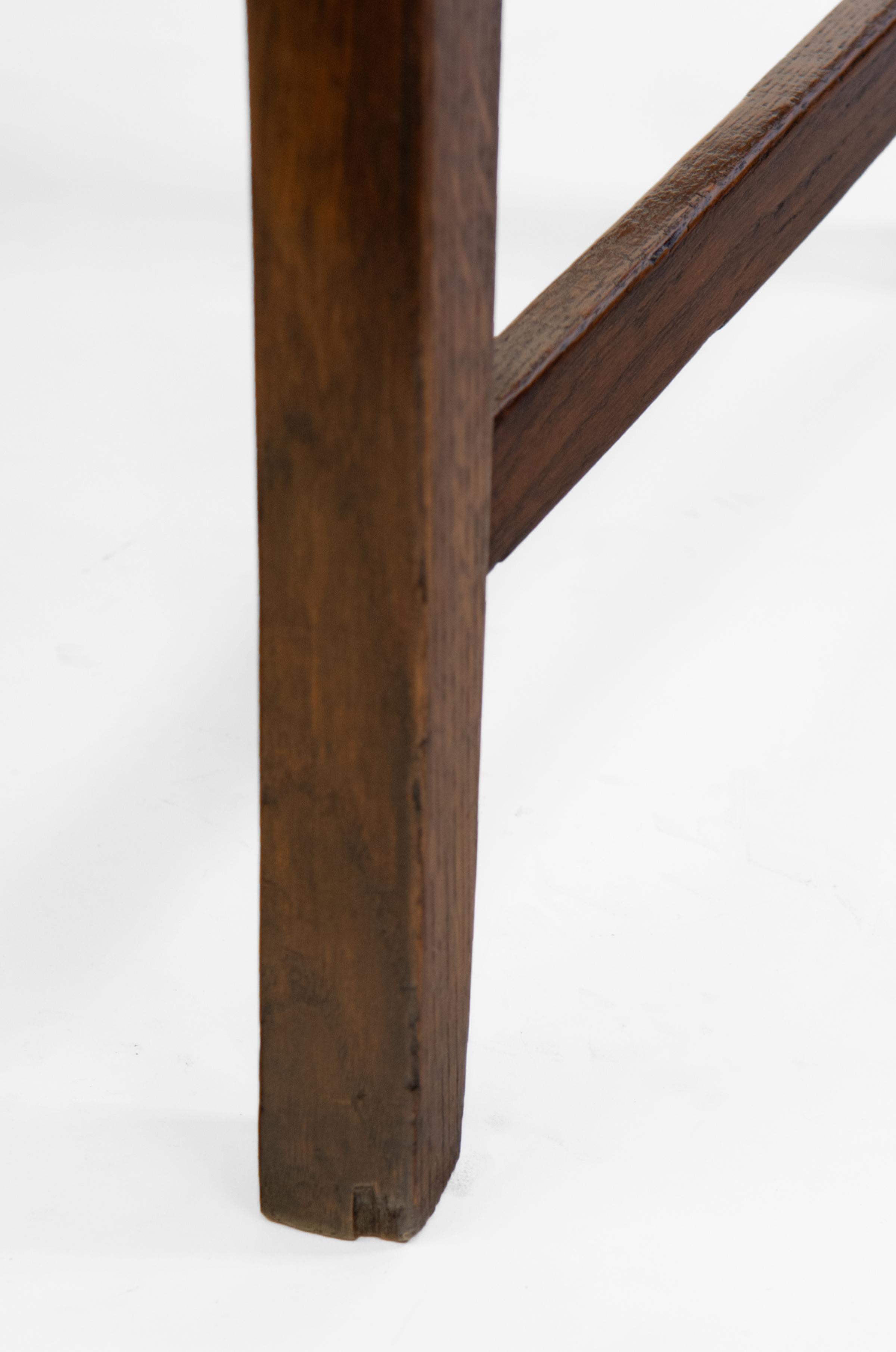 Chaise de bureau Art & Crafts en chêne et cuir dans le style de Richard Riemerschmid 2 en vente 4