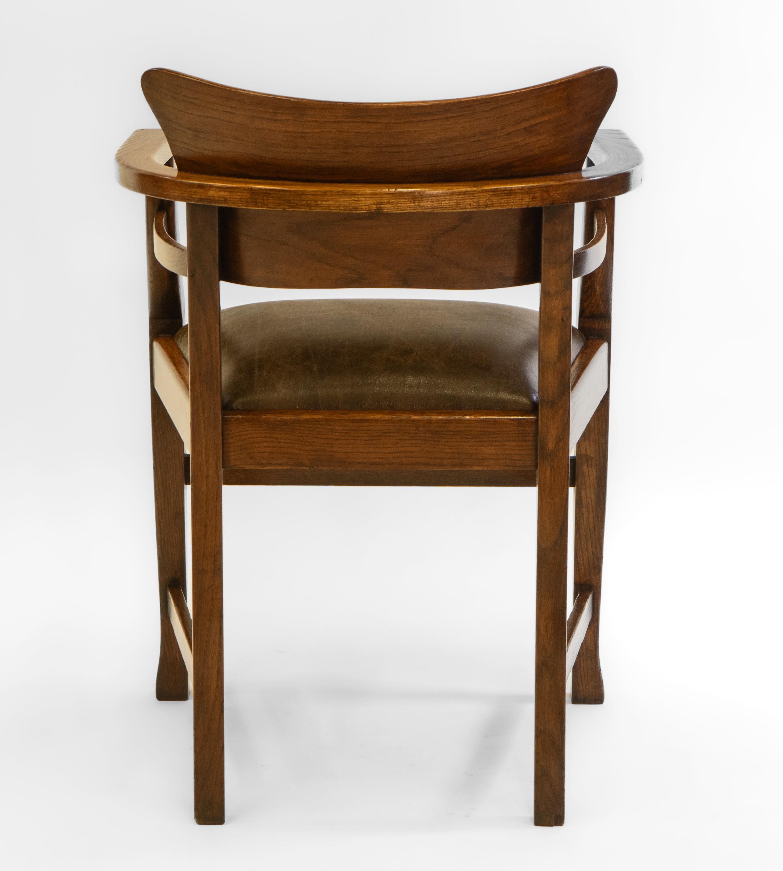 Cuir Chaise de bureau Art & Crafts en chêne et cuir dans le style de Richard Riemerschmid 2 en vente