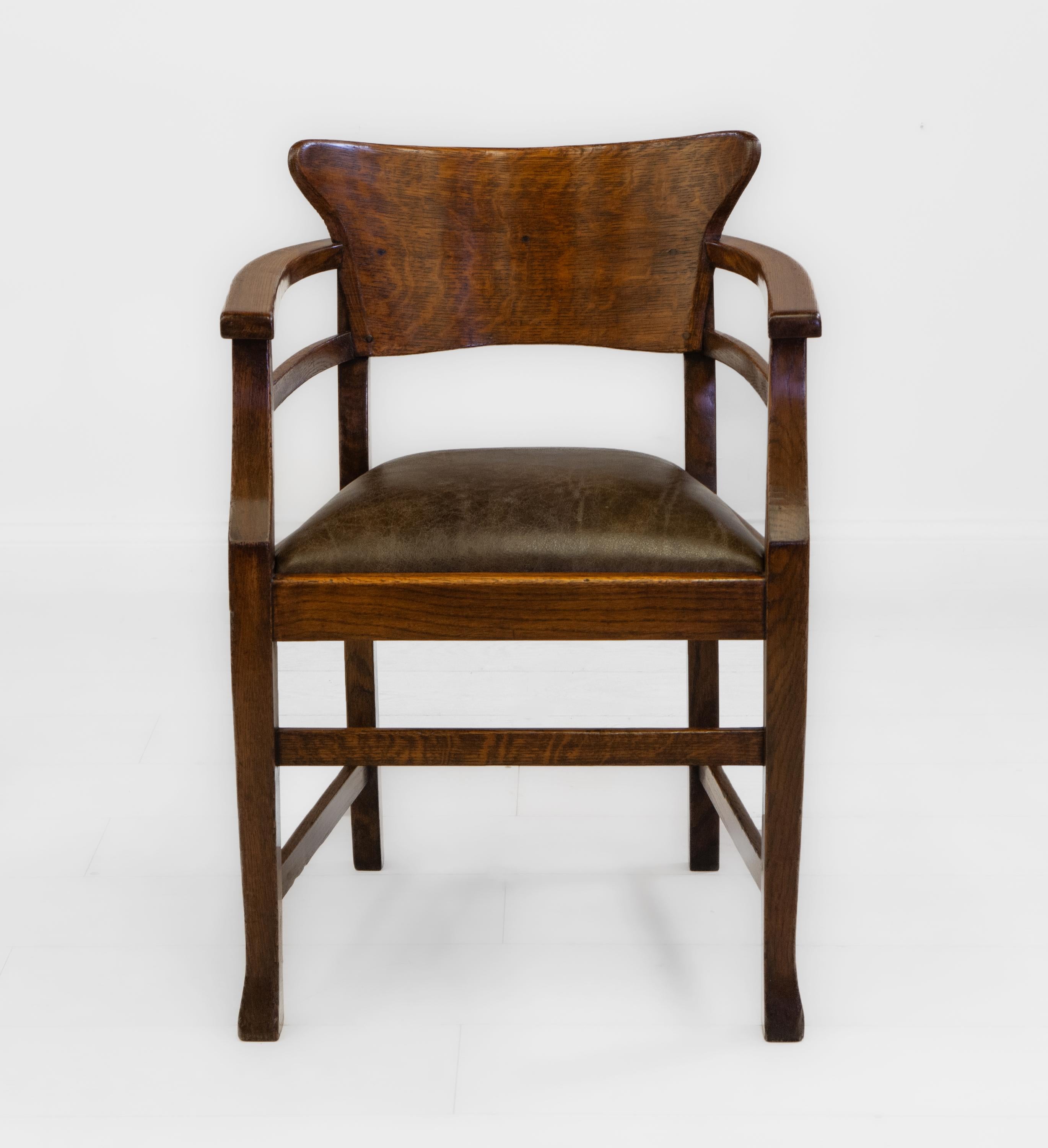 Art & Crafts Oak and Leather Desk Chair In The Richard Riemerschmid Manner In Good Condition In Norwich, GB