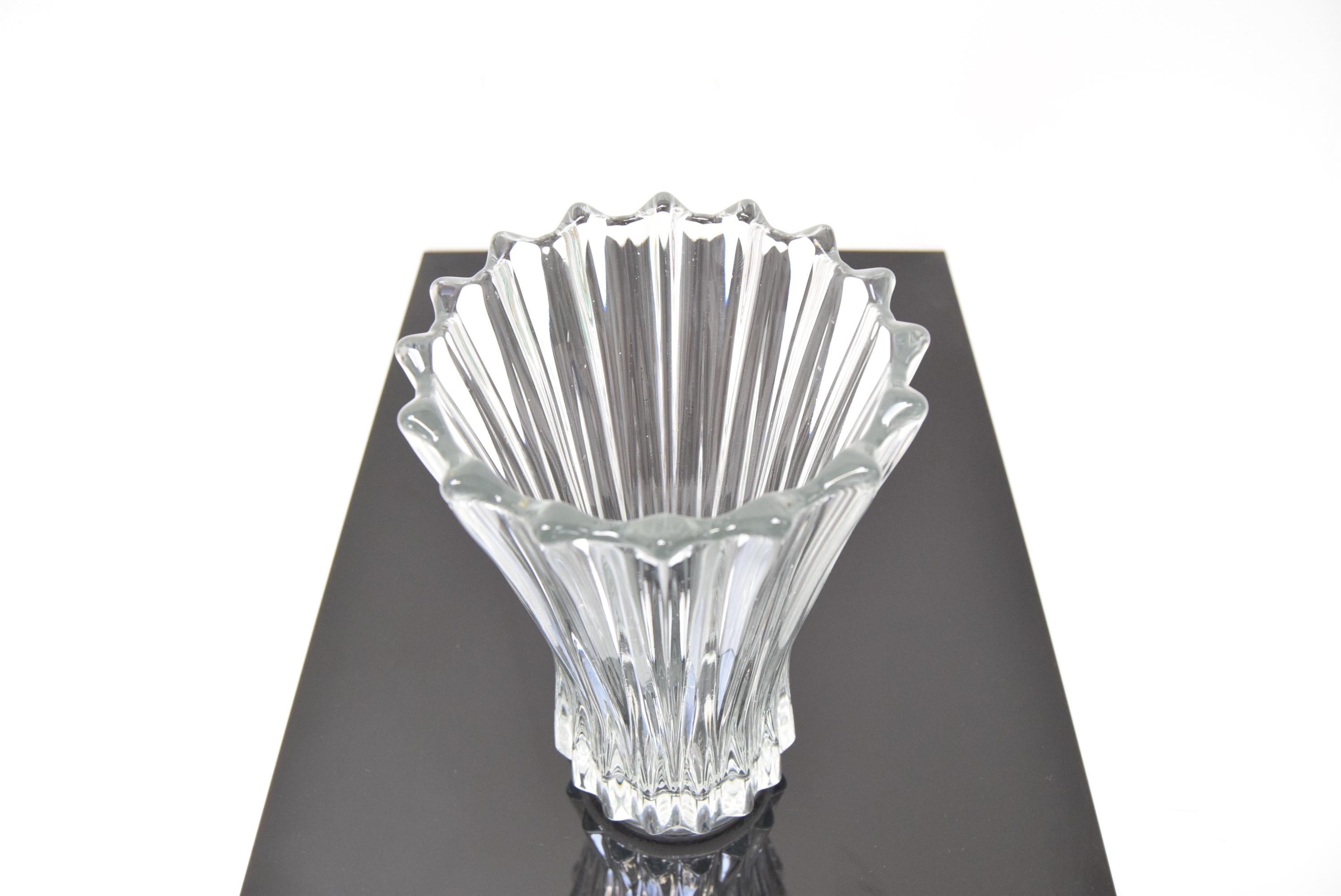 Art Crystal Glass Vase, Crystalex Novy Bor, 1970's.  In Good Condition For Sale In Praha, CZ
