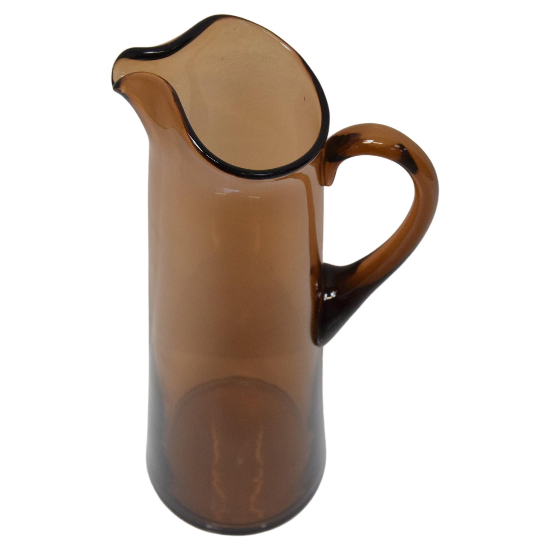 https://a.1stdibscdn.com/art-czech-glass-pitcher-by-glasswork-novy-bor-1950s-for-sale/f_24563/f_344956421685264162979/f_34495642_1685264163459_bg_processed.jpg