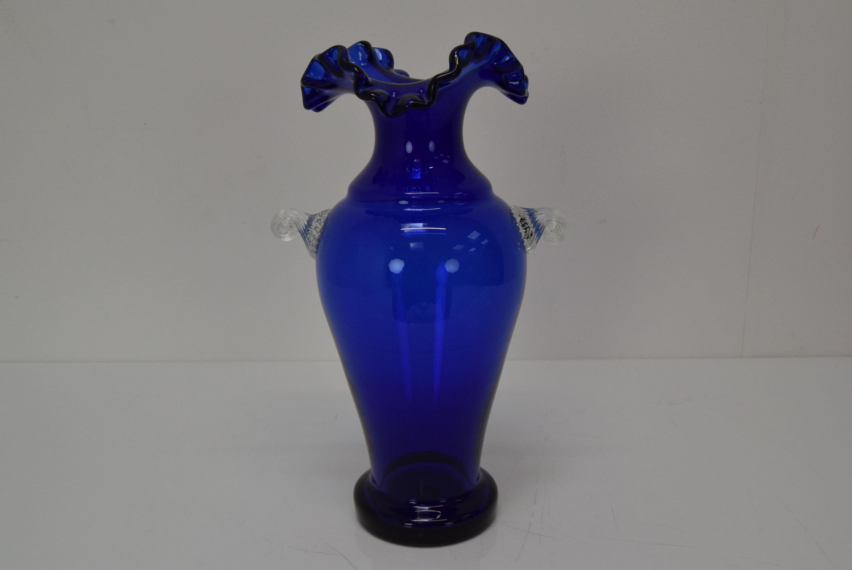 Art Czech Glass Vase, by Glasswork Novy Bor, 1950's.  For Sale 4