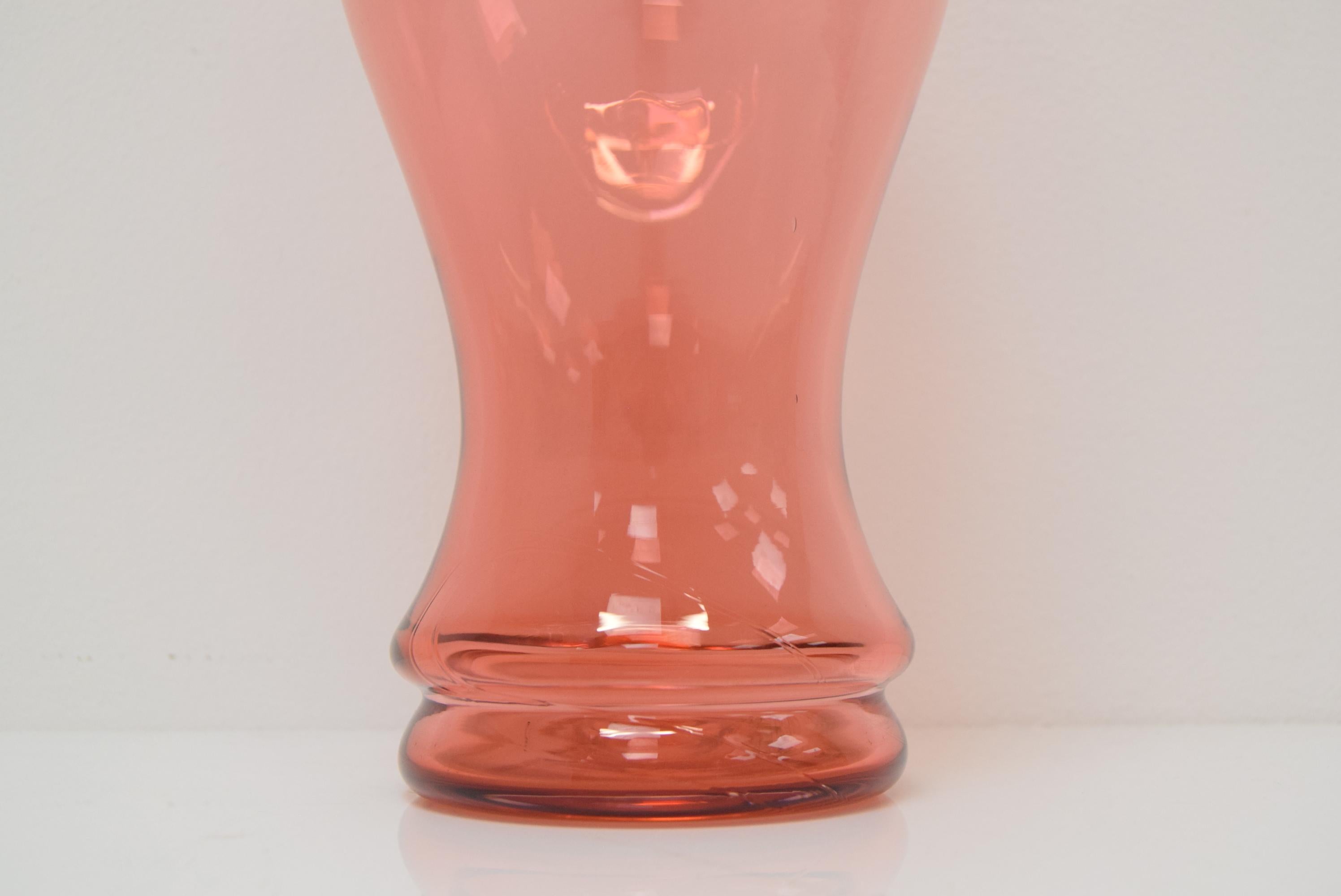 Art Czech Glass Vase, by Glasswork Novy Bor, 1950s For Sale 1