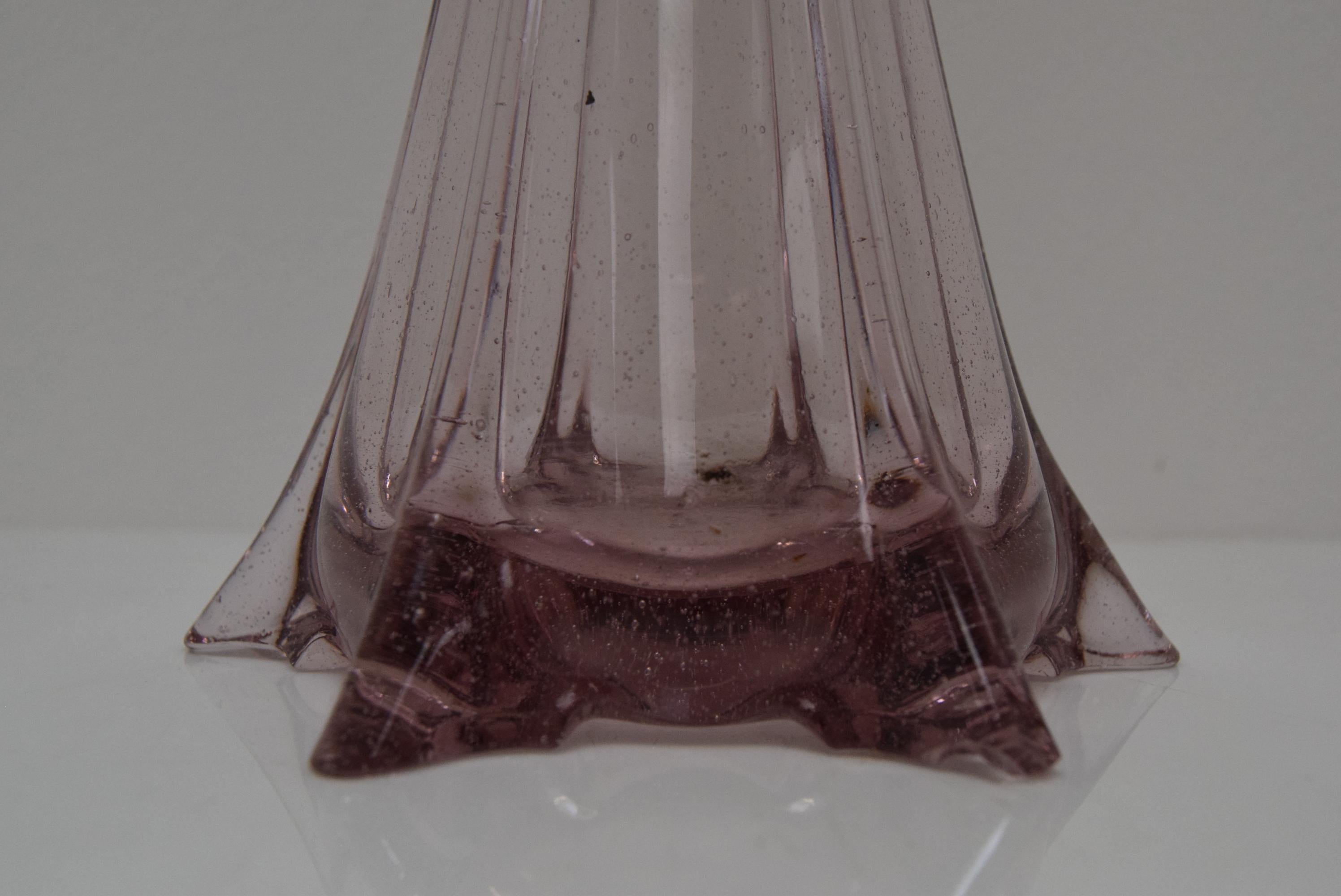 Vase en verre tchèque d'art, par Glasswork, né en novembre 1950  en vente 1