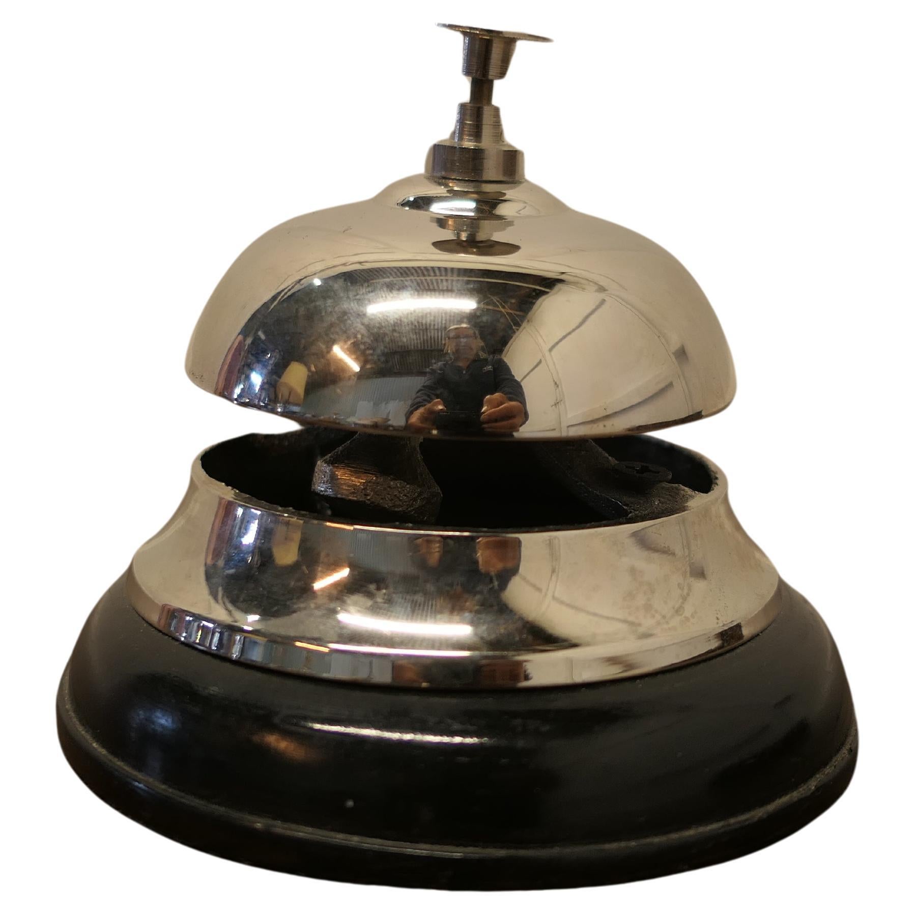 Cloche de comptoir Art Dec chromée, cloche de bureau réception  Fabriqué en chrome
