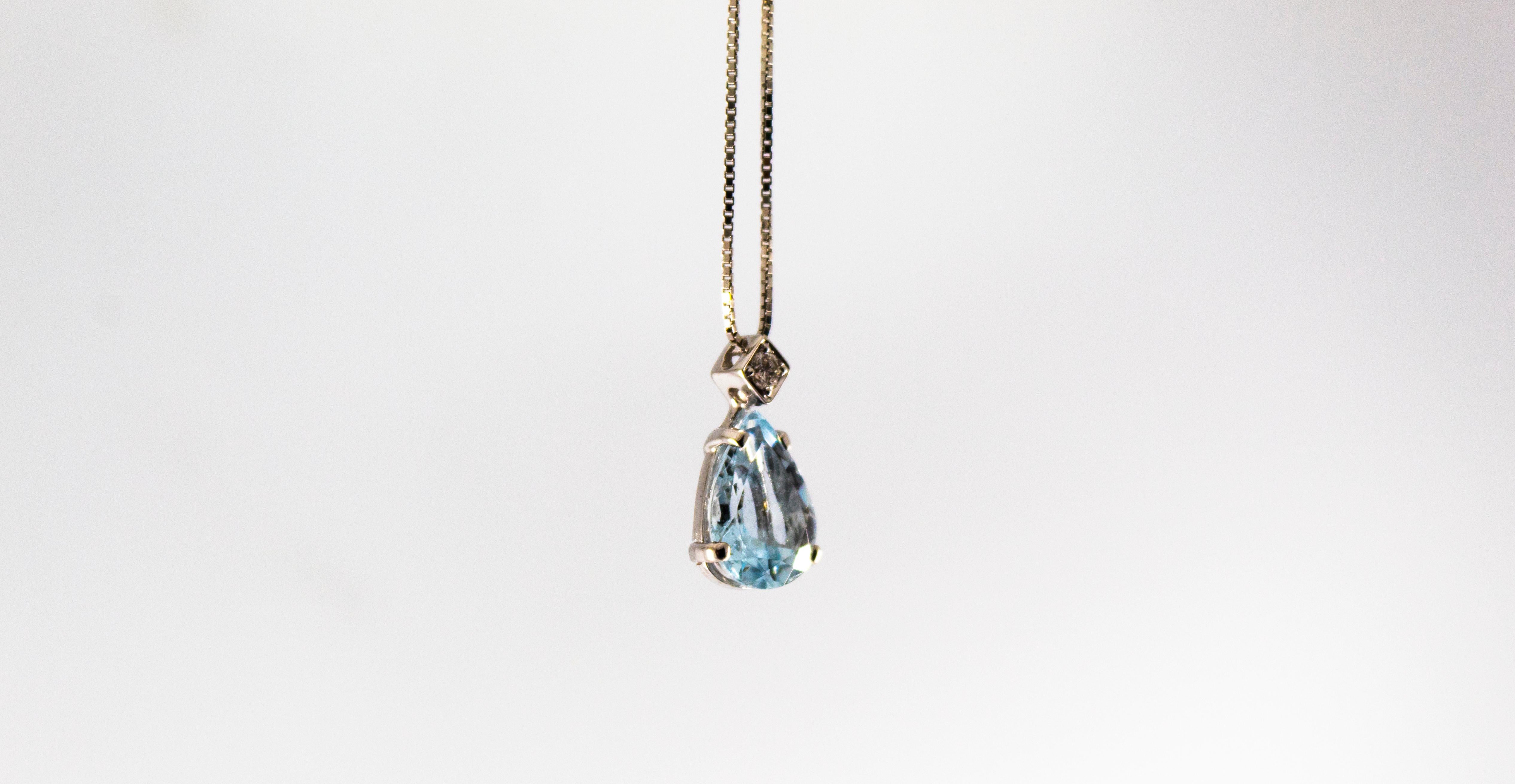 Art Deco Style 0.03 Carat Diamond 1.20 Carat Aquamarine White Gold Necklace 1