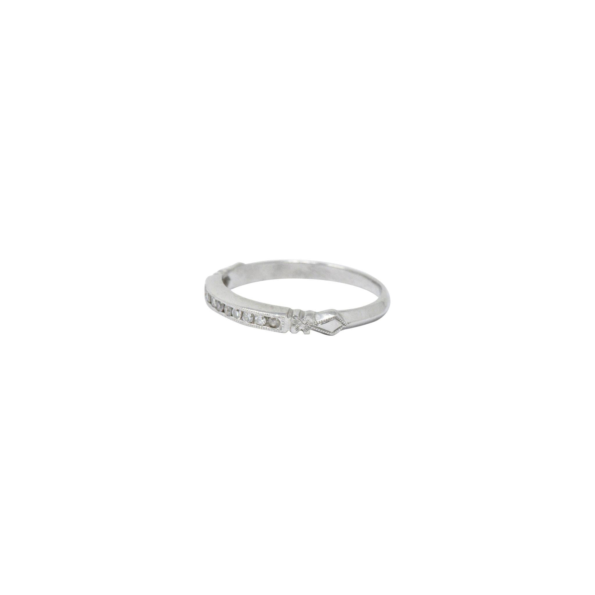 Women's or Men's Art Deco 0.15 Carat Diamond and Platinum Band Ring