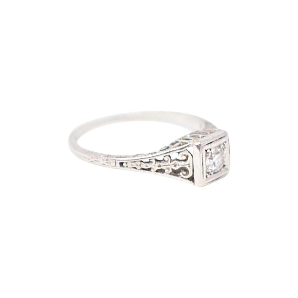 Old European Cut Art Deco 0.15 Carat Diamond and Platinum Filigree Engagement Ring