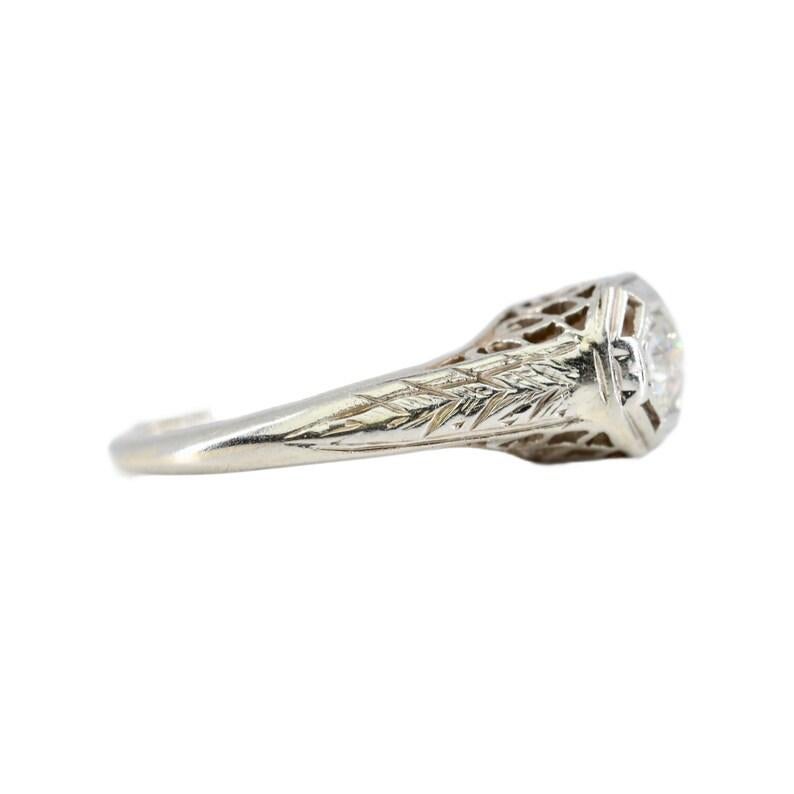 Art Deco 0.20 ct Old European Cut Diamond Engagement Ring in 18K White Gold In Good Condition For Sale In Boston, MA
