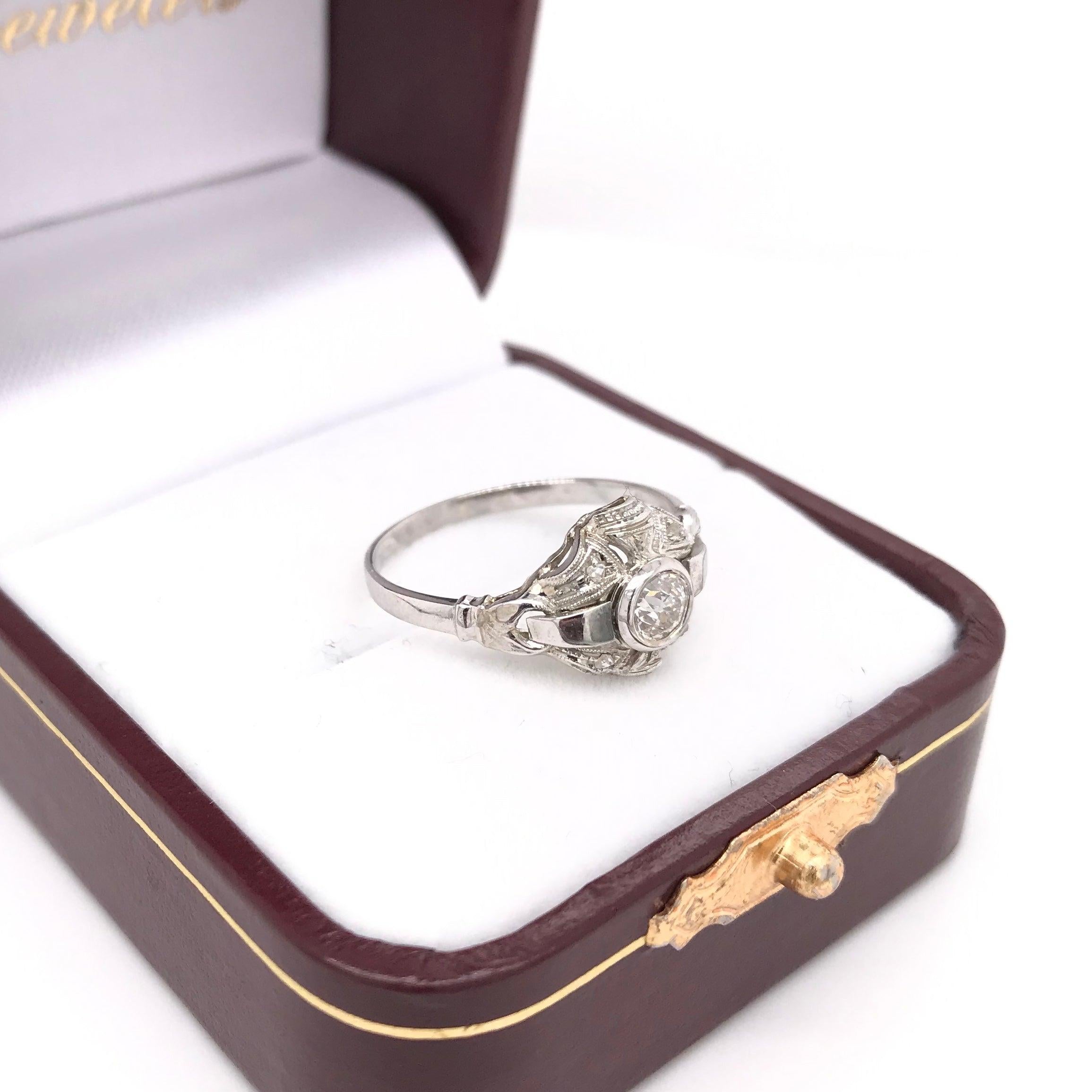 Art Deco 0.25 Carat Diamond Ring For Sale 7