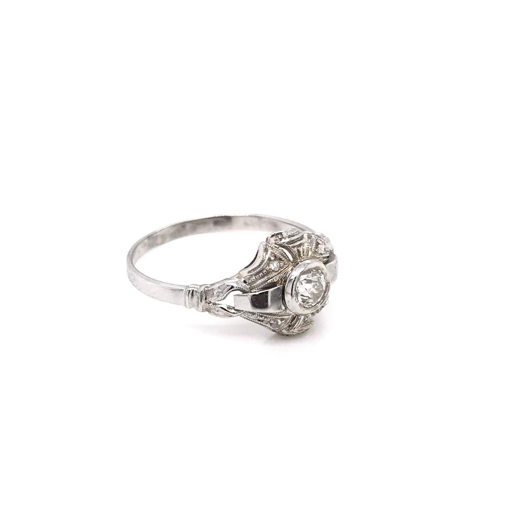 Women's Art Deco 0.25 Carat Diamond Ring For Sale
