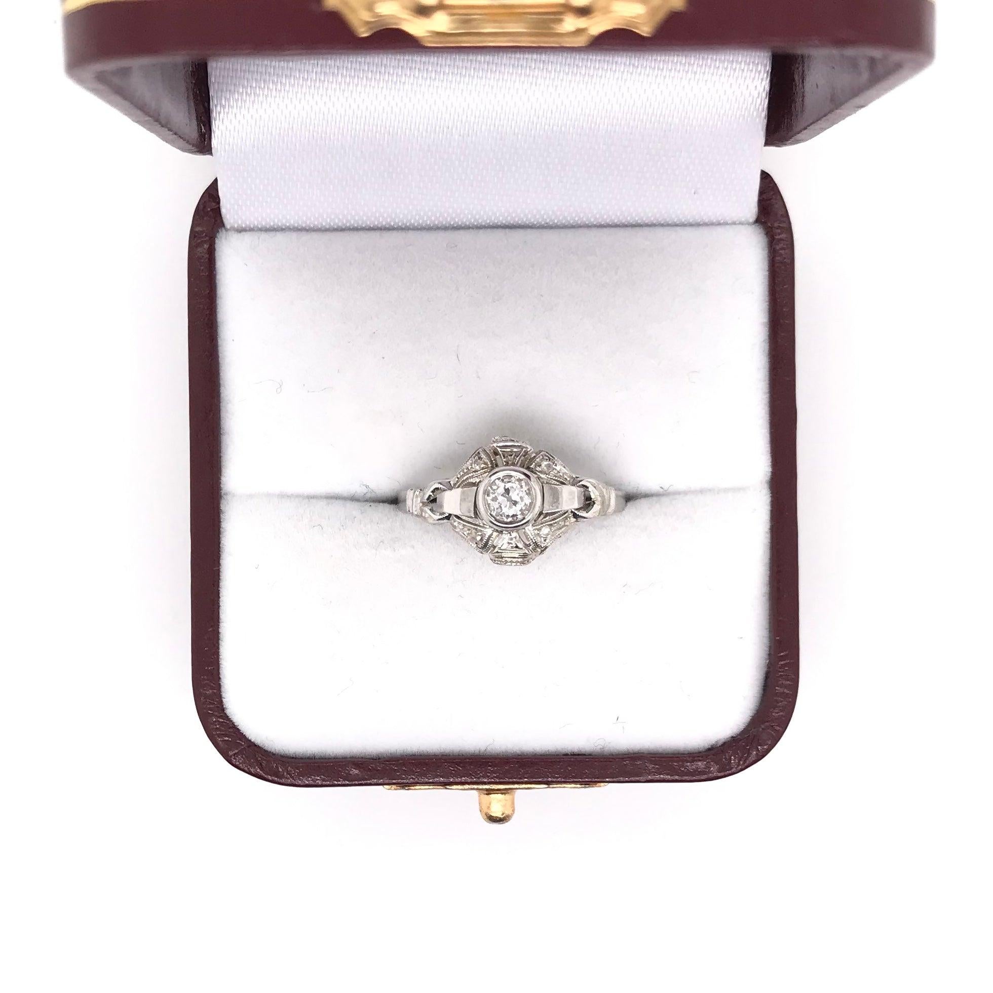 Art Deco 0.25 Carat Diamond Ring For Sale 3