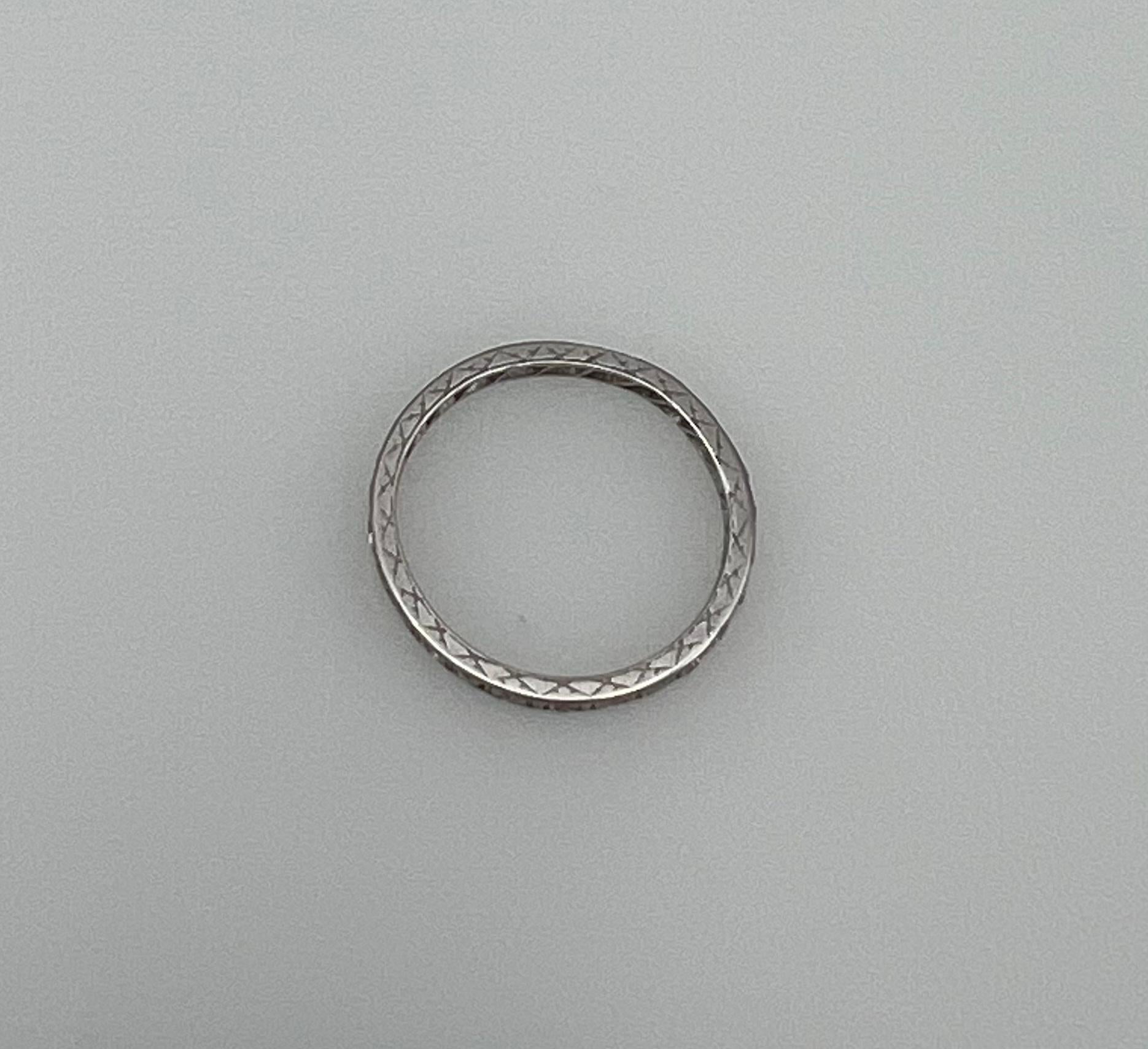 Art Deco 0.26 Carat Diamond Platinum Band Ring For Sale 3
