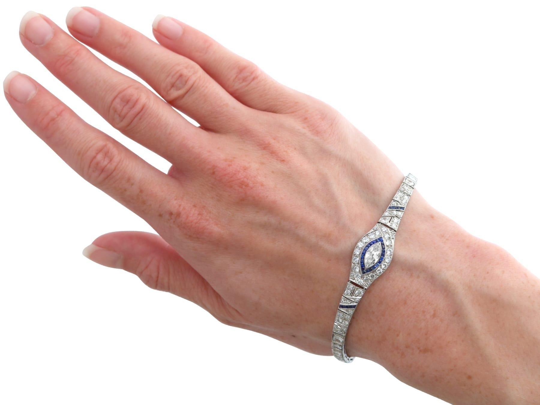 Bracciale Art Deco in platino con zaffiro da 0,30 carati e diamante da 7,58 carati Circa 1920 in vendita 6