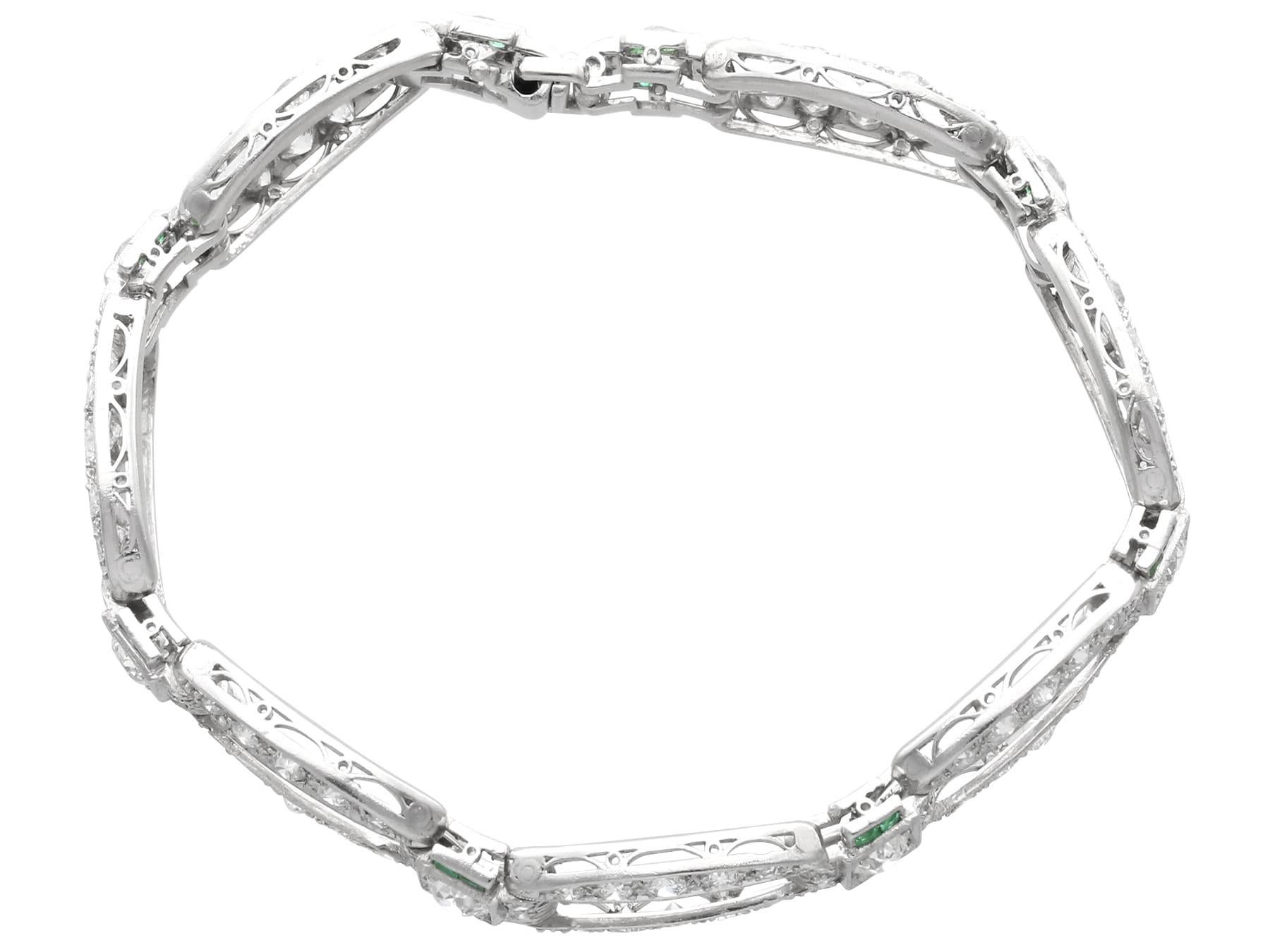Art Deco 0.32 Carat Emerald, 6.13 Carat Diamond and Platinum Bracelet Circa 1910 In Excellent Condition For Sale In Jesmond, Newcastle Upon Tyne