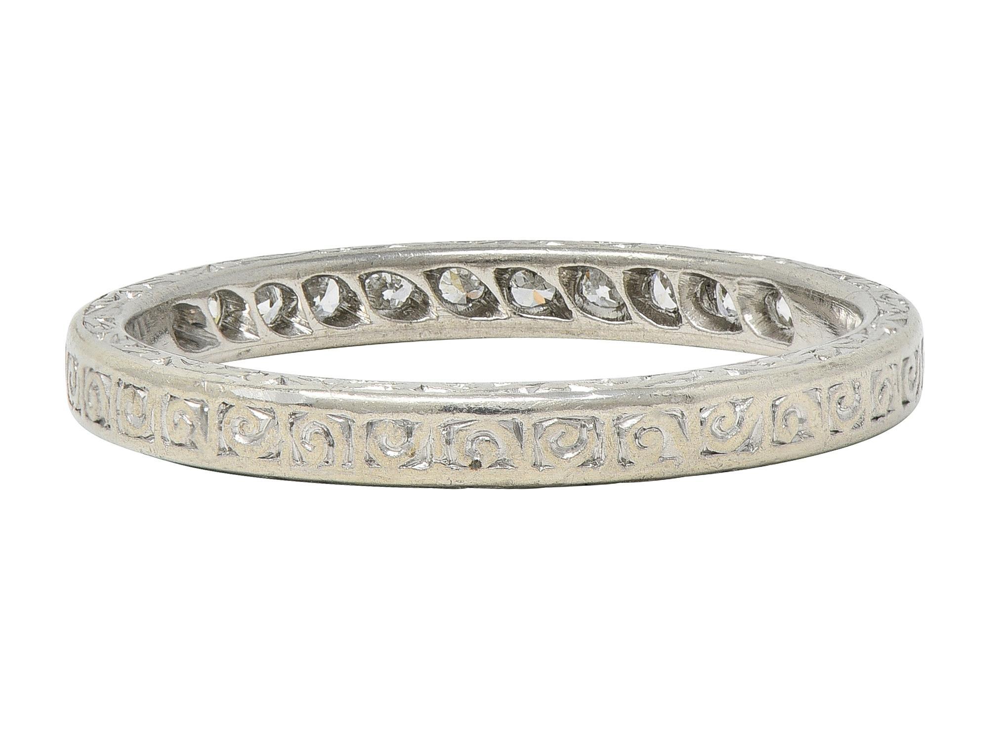 Art Deco 0.33 CTW Diamant Platin Vintage Scrolling Hochzeit Band Ring im Zustand „Hervorragend“ im Angebot in Philadelphia, PA