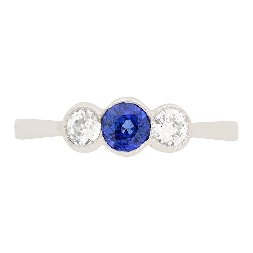 Art Deco 0.35ct Sapphire and Diamond Three Stone Ring, c.1930s For Sale