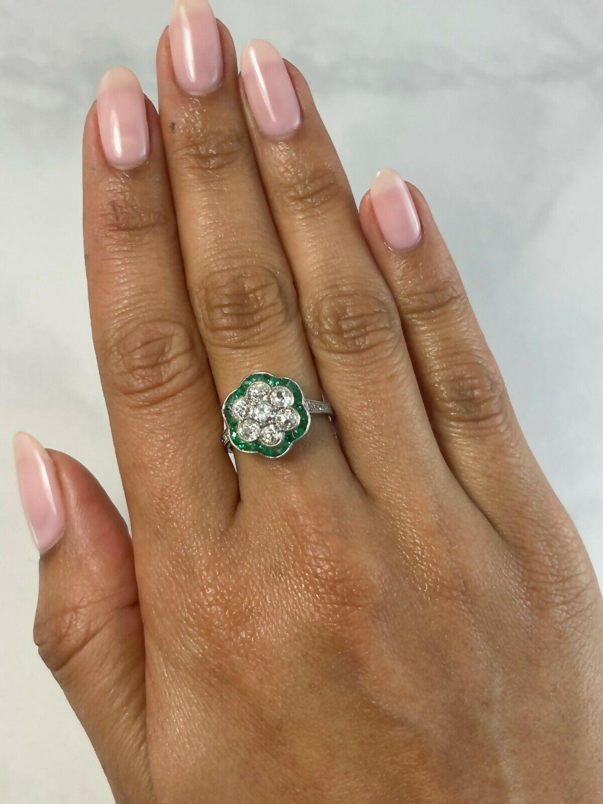 Art Deco Style 0.4 CT Center Diamonds Emeralds 1.12 TCW Platinum Engagement Ring In New Condition For Sale In Los Angeles, CA