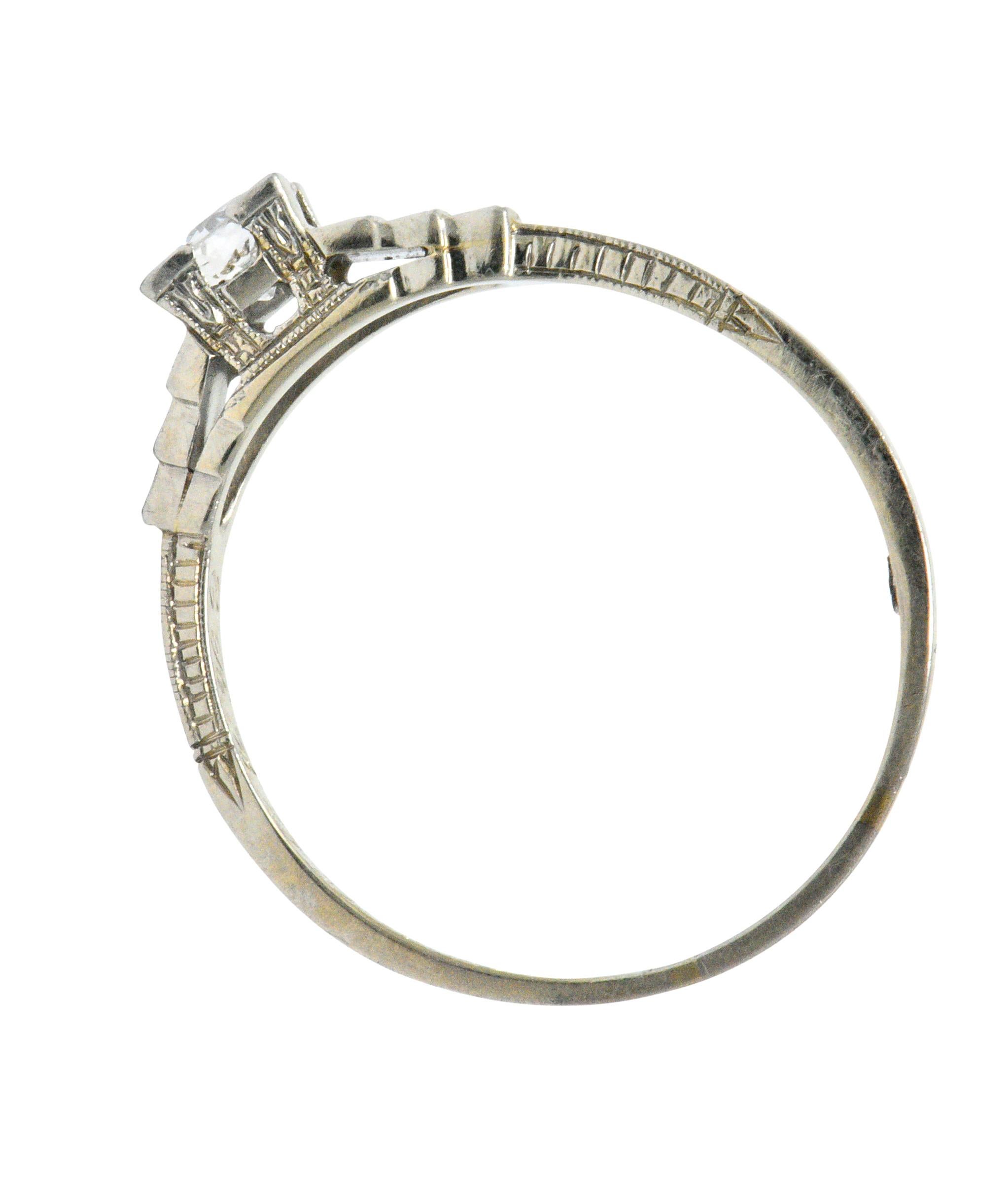 Women's or Men's Art Deco 0.40 Carat Diamond 18 Karat White Gold Engagement Ring