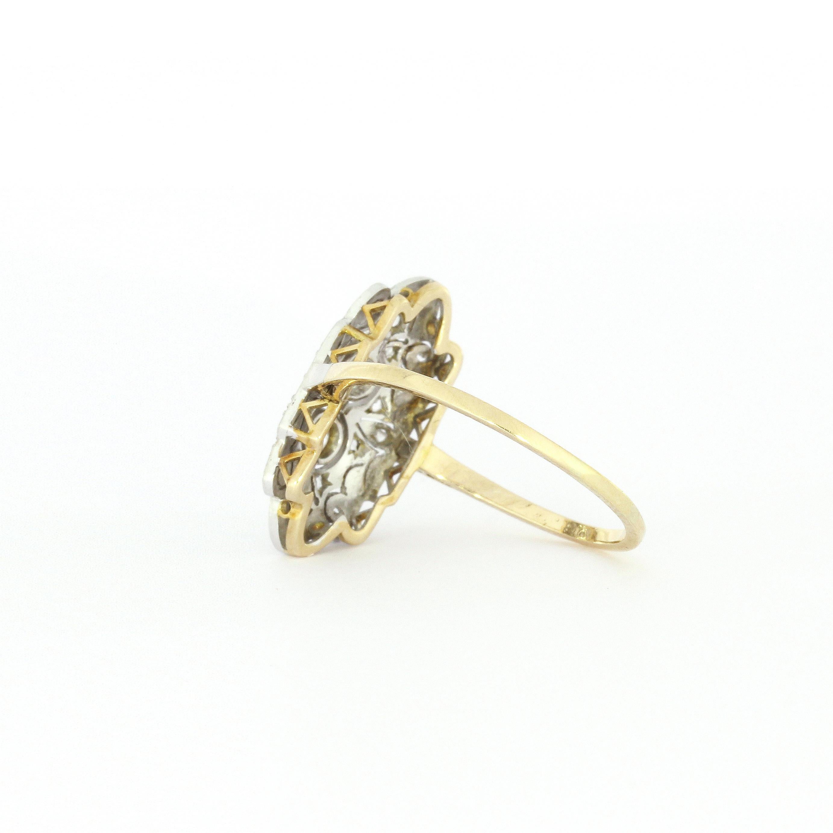 Art Deco 0, 42 Carat Old European Cut Diamond Ring In Good Condition For Sale In Berlin, DE