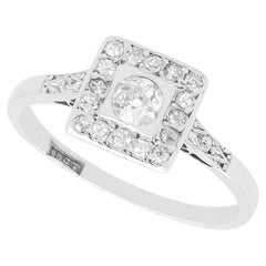 Bague grappe Art déco en or blanc 18 carats et diamants de 0,45 carat, c. 1925