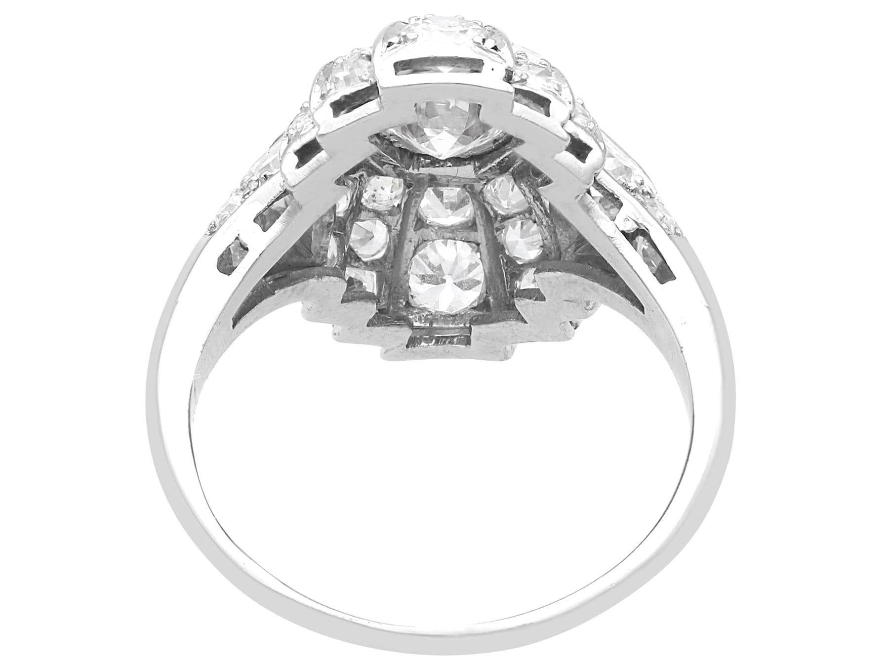Art Deco 0,45 Karat Saphir 1,75 Karat Diamant Platin Kleid Ring CIRCA 1920 für Damen oder Herren im Angebot