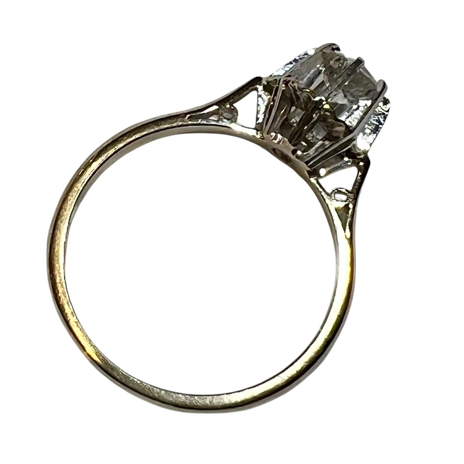 Taille vieille Europe Bague solitaire Art déco en or 18 carats avec diamant taille ancienne de 0,45 carat, c. 1930 en vente