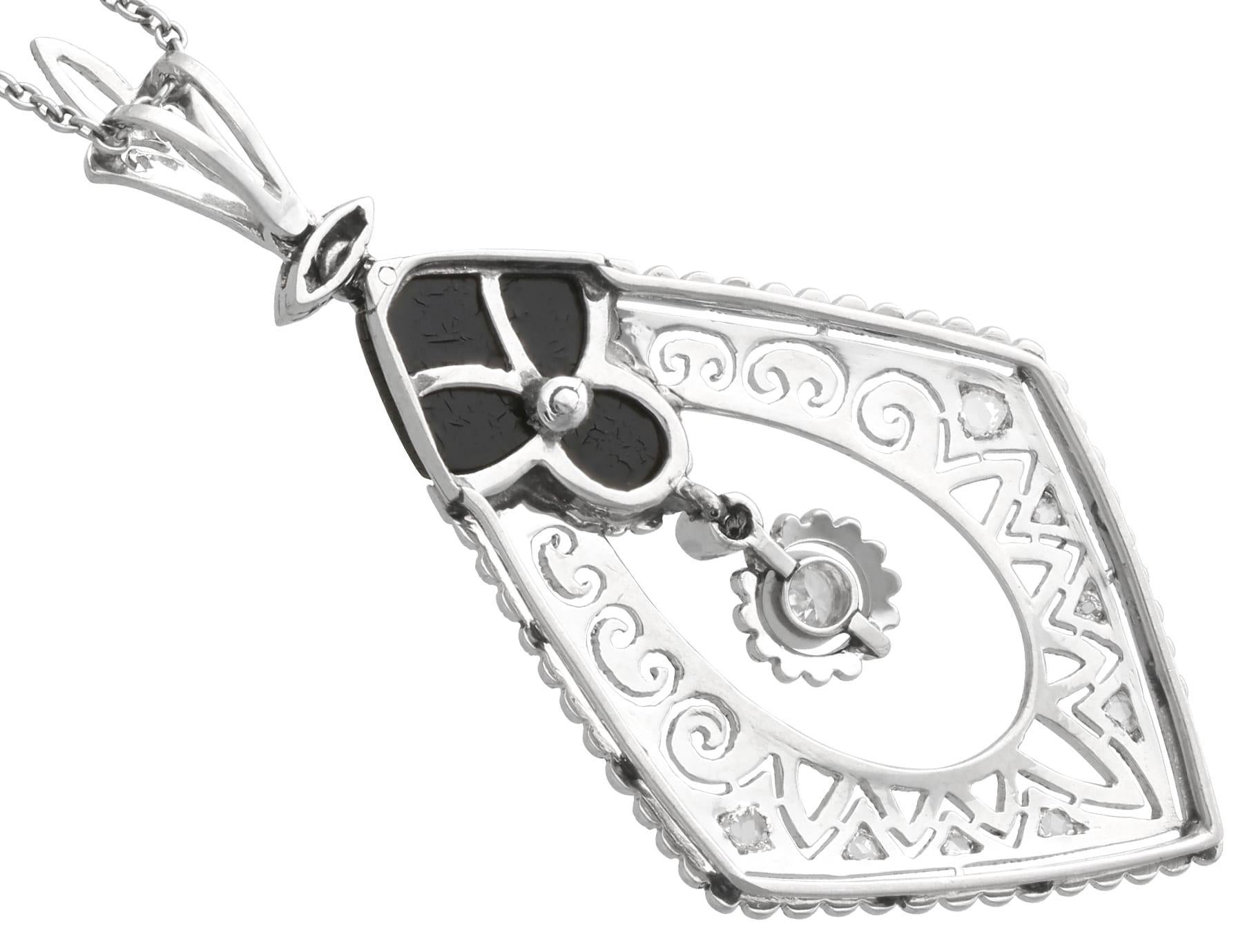 Art Deco 0,50 Karat Onyx und 0,20 Karat Diamant Platin-Anhänger - CIRCA 1930 im Angebot 1