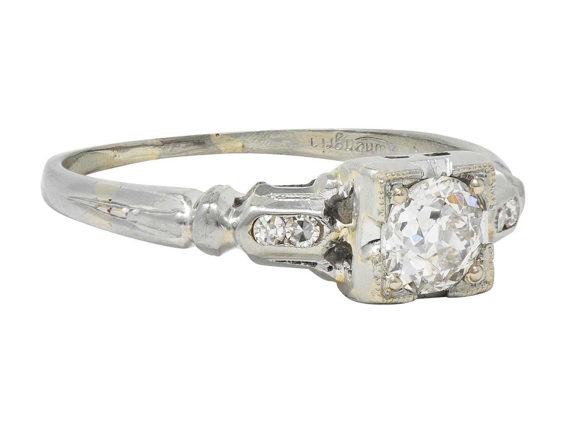 Taille simple Bague de fiançailles lotus vintage Art déco en or blanc 18 carats avec diamants 0,52 carat poids total en vente