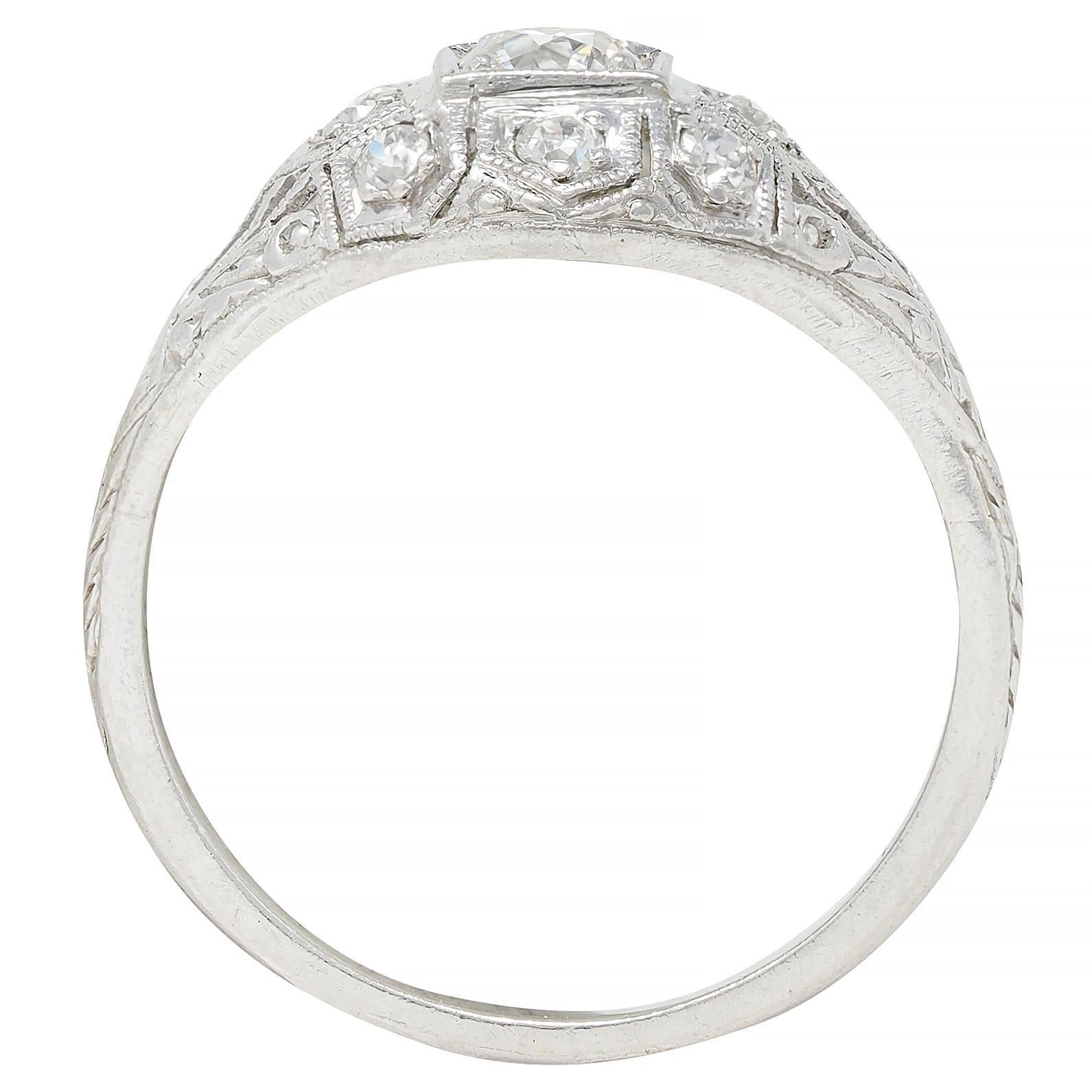 Art Deco 0,52 CTW Diamant Platin Vintage Weizen Bombé Verlobungsring im Angebot 3