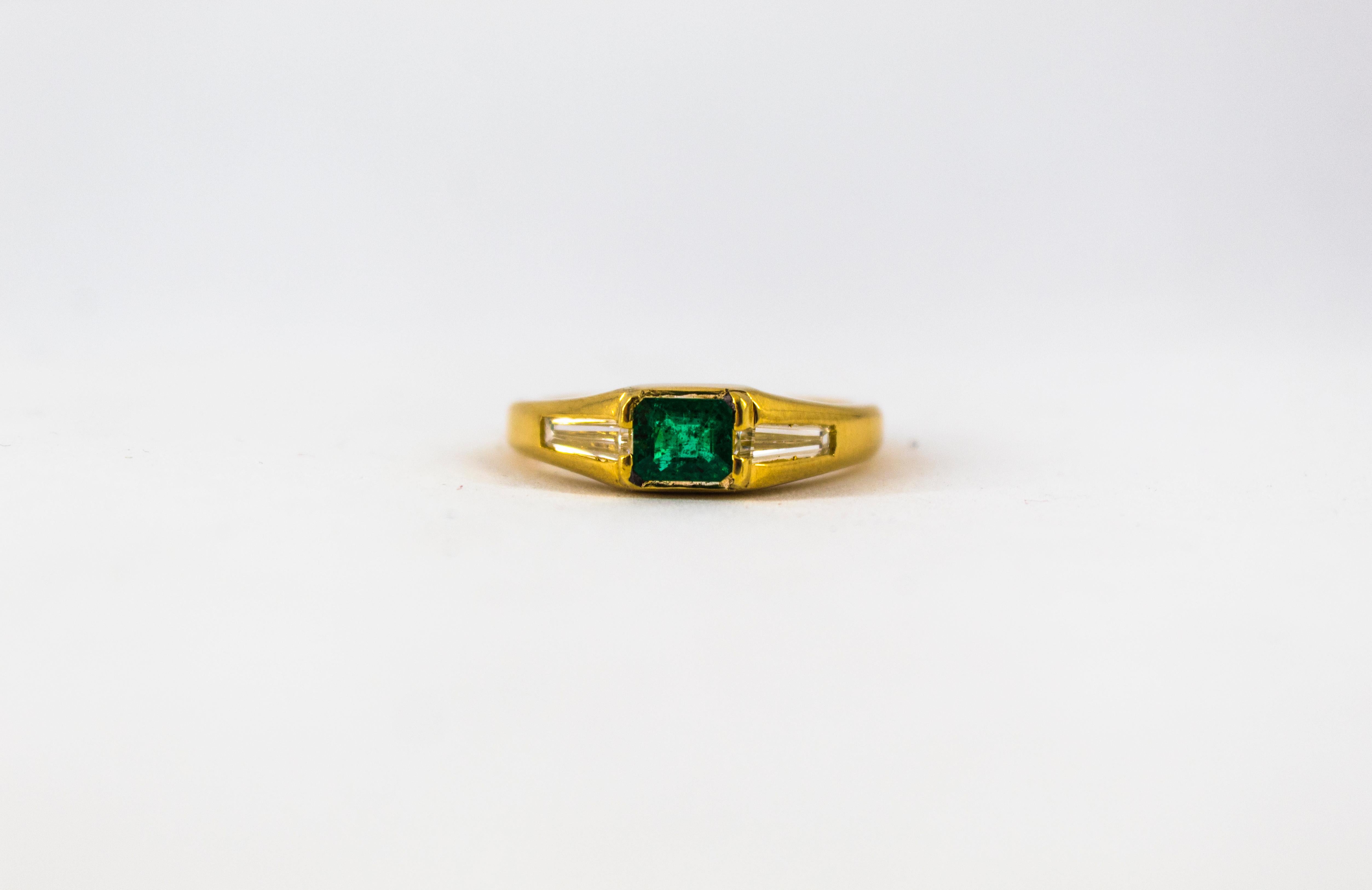 Art Deco 0.55 Carat Emerald 0.70 Carat White Baguette Diamond Yellow Gold Ring 3