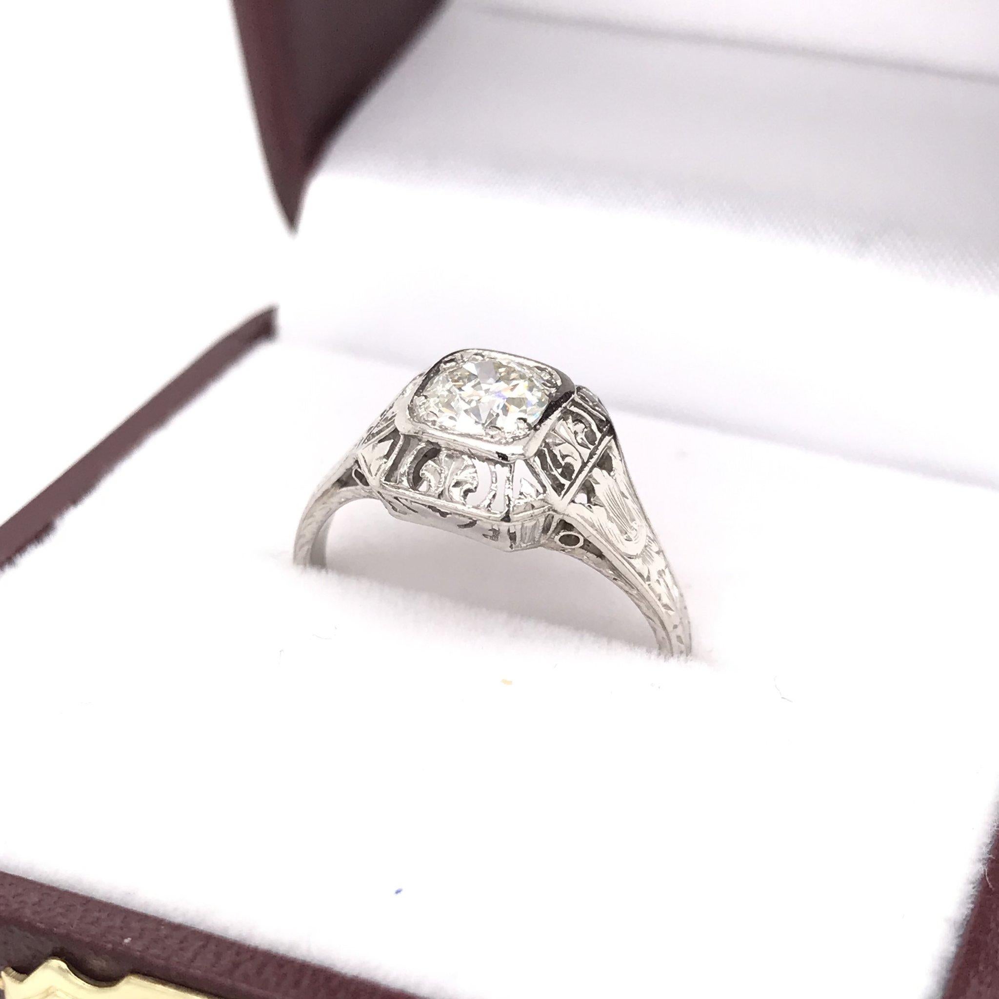 Art Deco 0.55 Carat Platinum Diamond Filigree Ring In Good Condition In Montgomery, AL