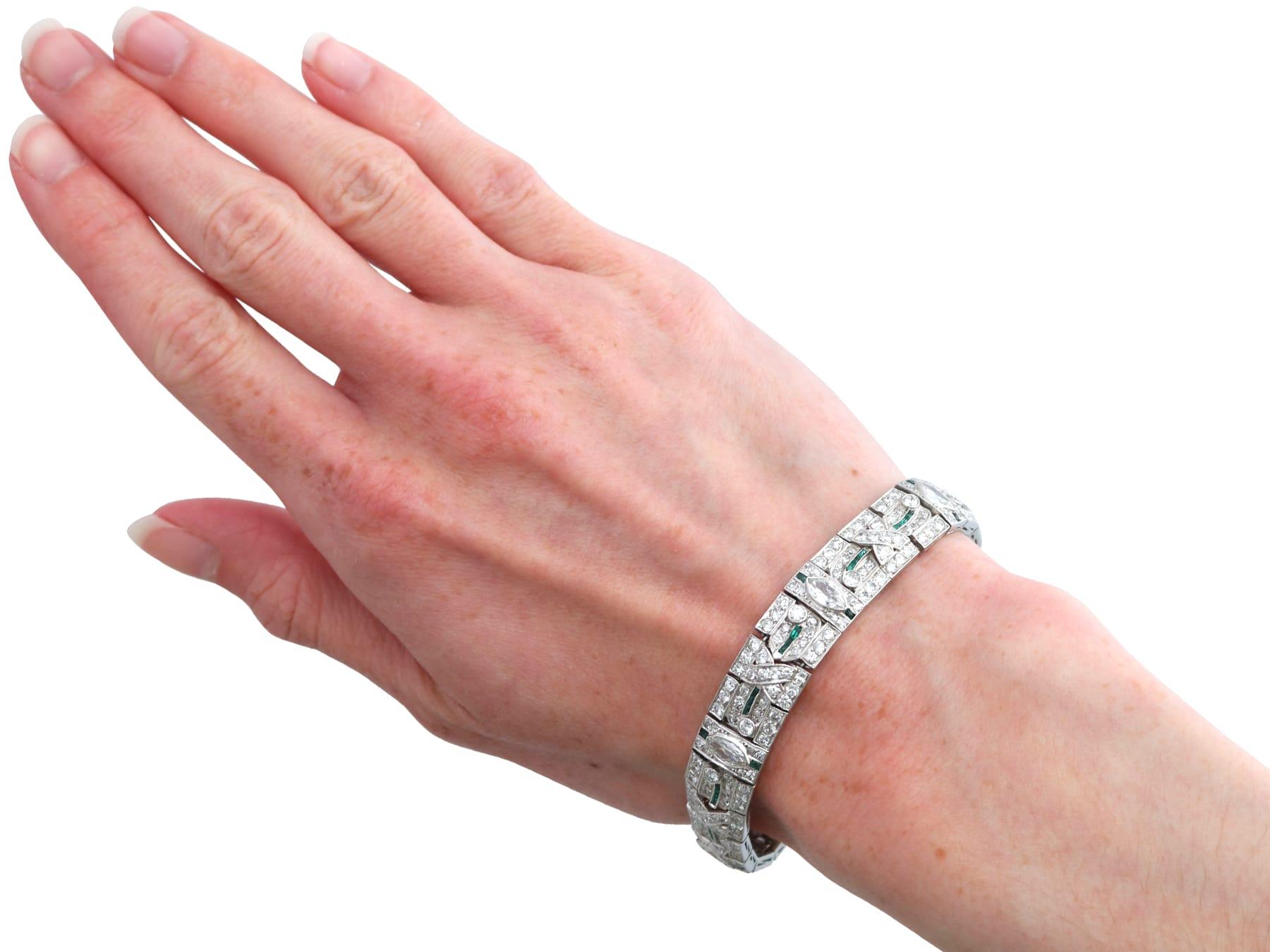 Art Deco 0.60 Carat Emerald, 10.47 Carat Diamond Platinum Bracelet Circa 1925 For Sale 6