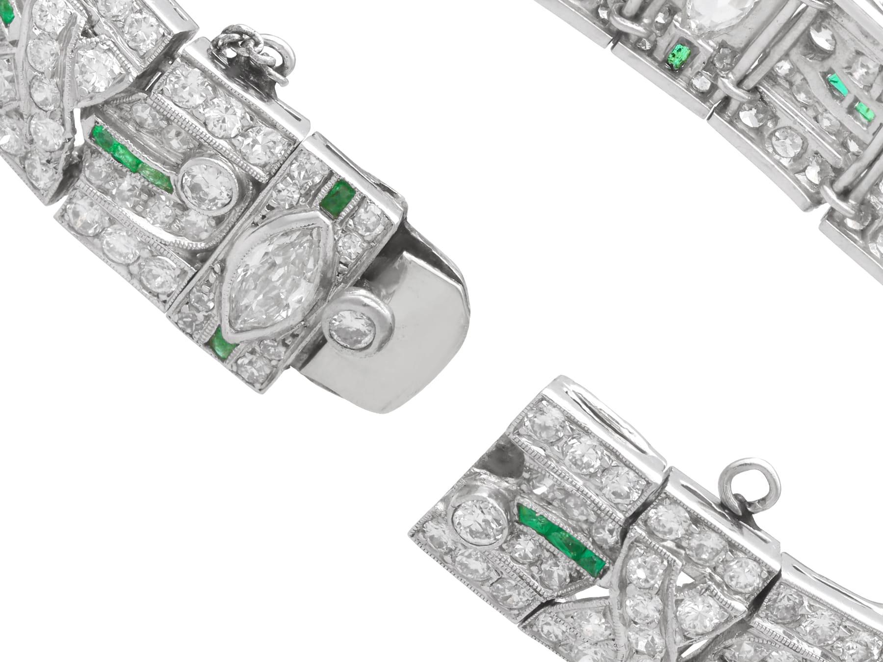 Art Deco 0.60 Carat Emerald, 10.47 Carat Diamond Platinum Bracelet Circa 1925 For Sale 4